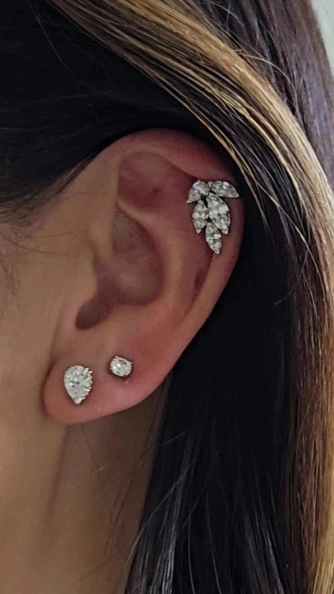 Swarovski, silver earrings, jewelry, diamond look, studs.

#LTKOver40