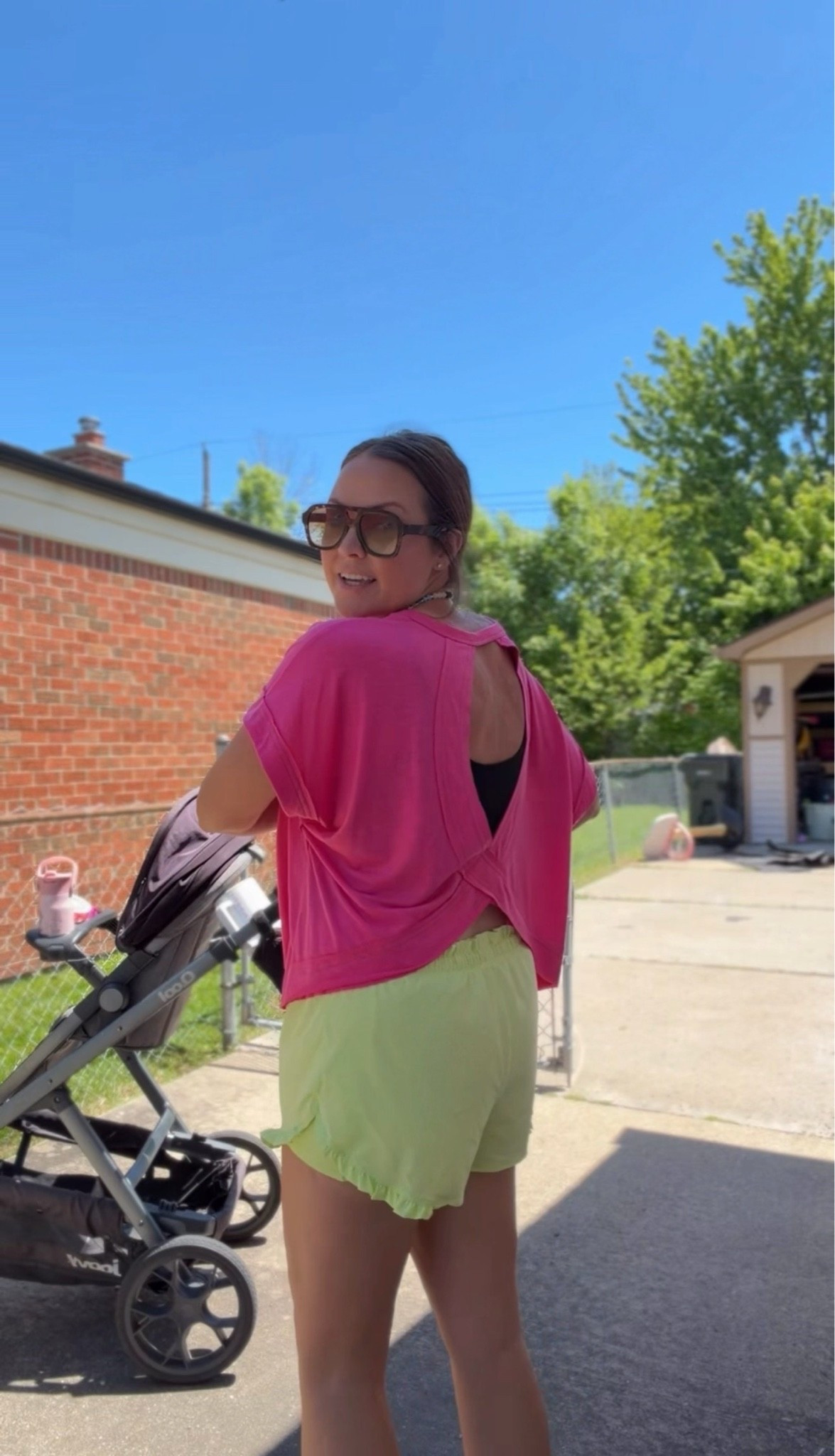 Walking ootd!!

#LTKfitnessgoals #LTKootd #LTKMidsize