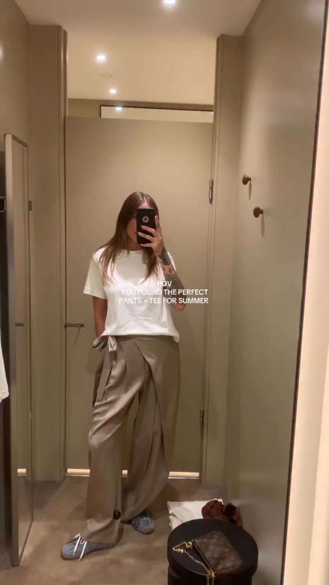 I’ve linked them on my LTK

When I saw these pants in the window I knew I had to try them on. They are perfection. The colour is gorgeous, the fabric is super lightweight and the colour is stunning. RUN!
They’ll sell out

#tryon #outfitideas #instafashion #melbourne #mumstyle