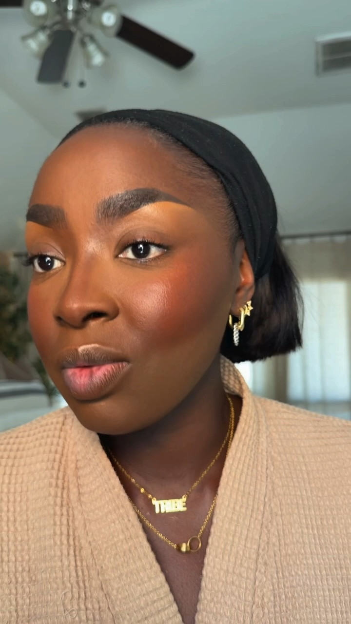 Part 12: Comment and lmk who can sew a natural bob wig for meee, thx! #grwm #makeup #makeuptutorial