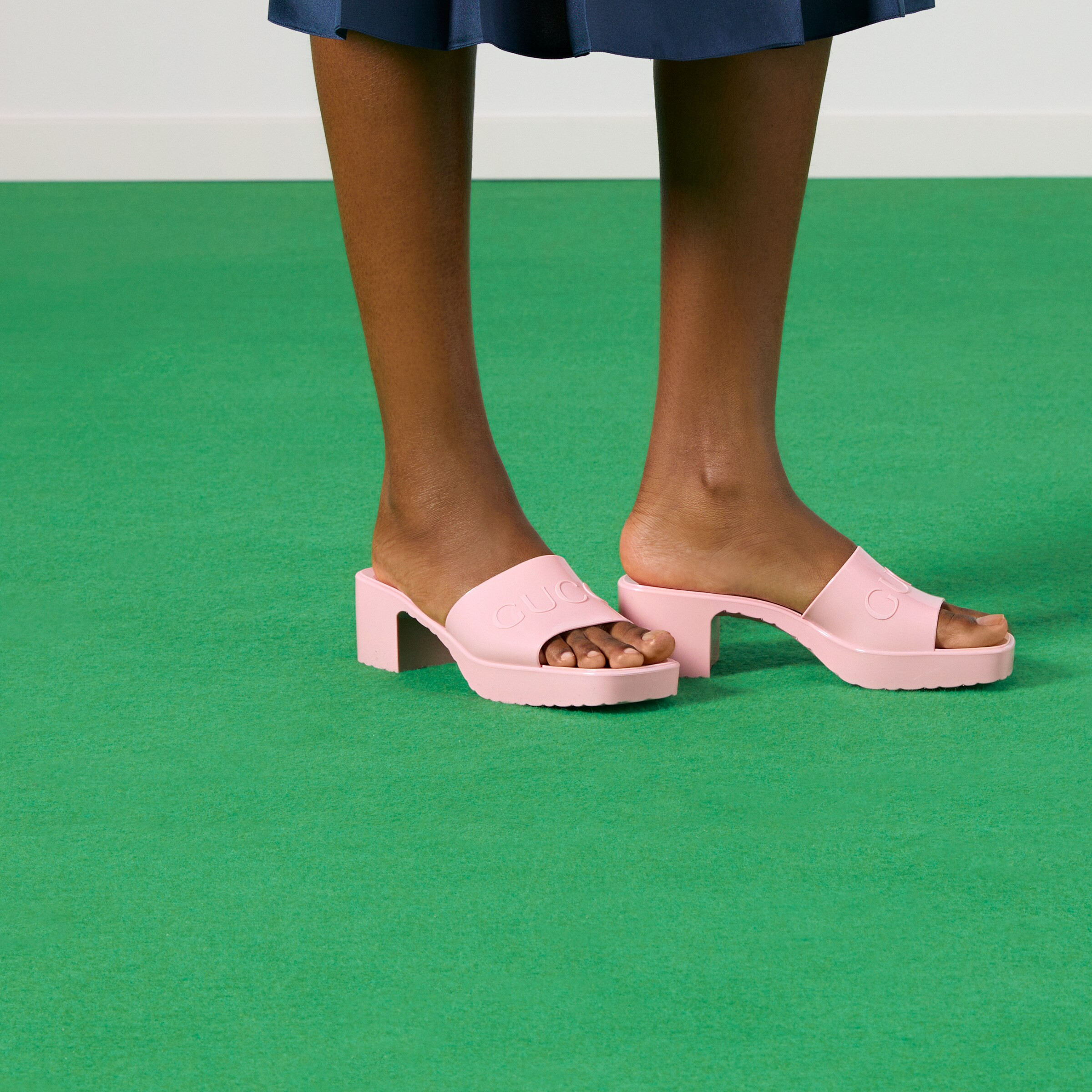 Gucci - Women's slide sandal with Gucci logo | Gucci (AU)