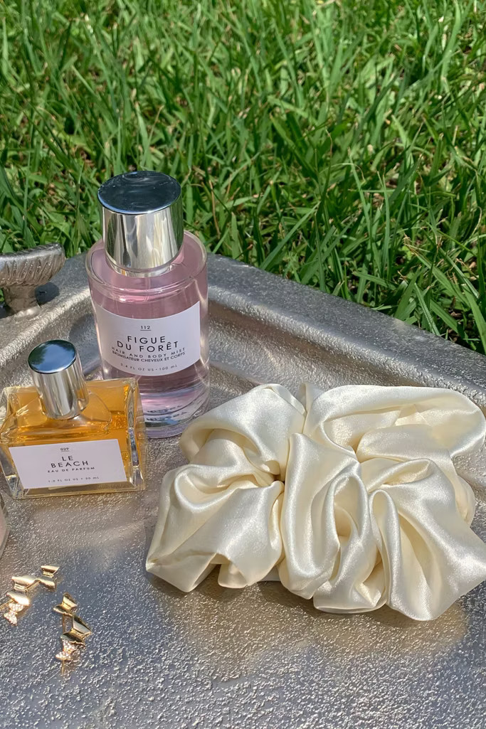 Chloe Satin Scrunchie Set | Urban Outfitters (US and RoW)