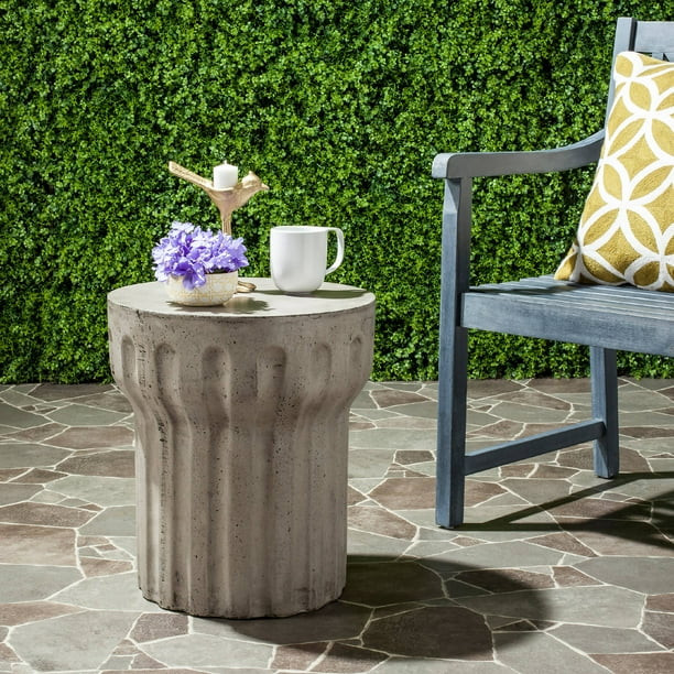 Safavieh Vesta Outdoor Modern Concrete Round Accent Table - Dark Grey - Walmart.com | Walmart (US)