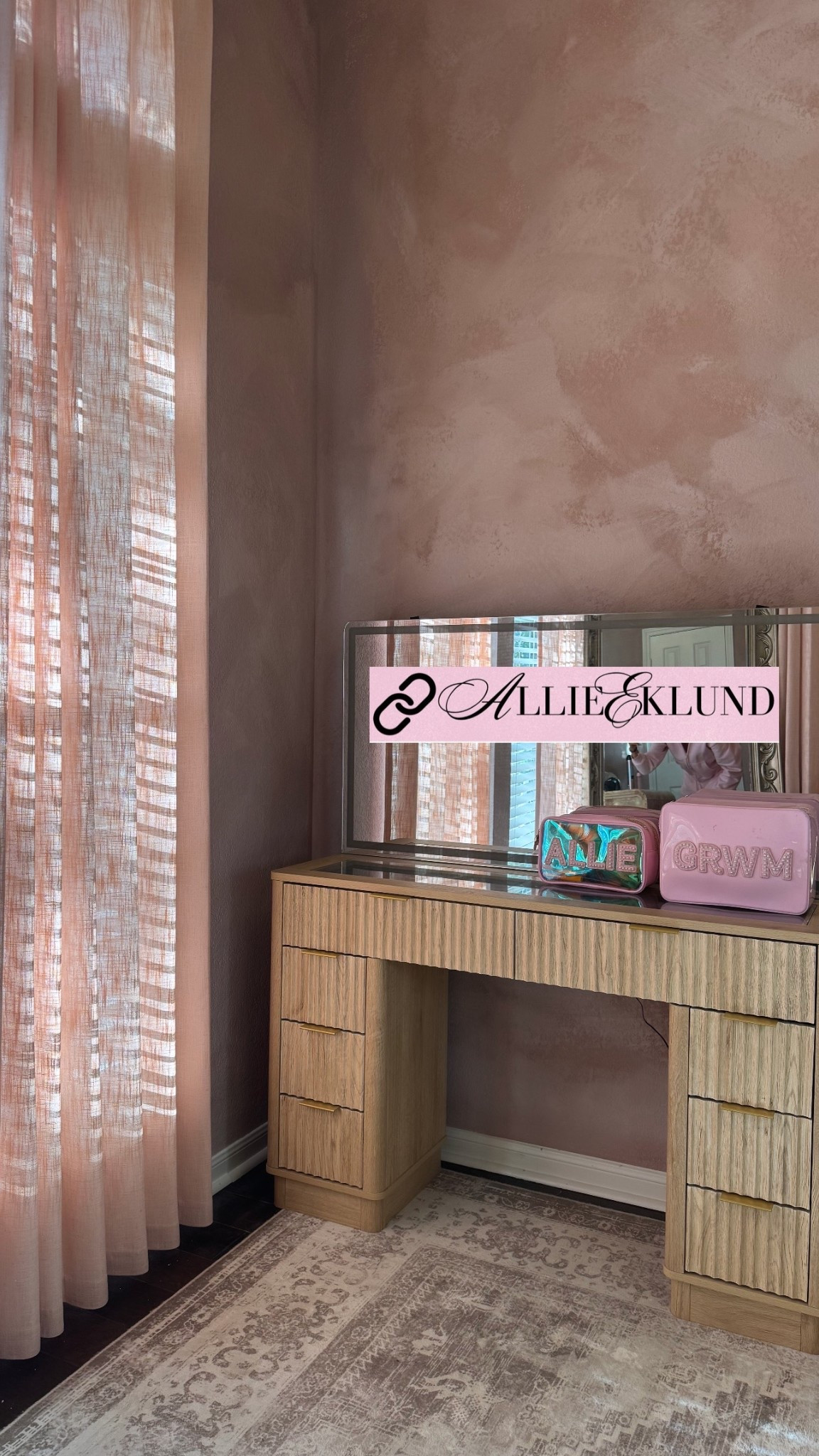 Shop my office links 💫💫


#LTKootd #LTKselfcare #LTKHome