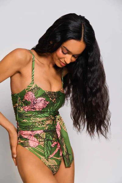 zenna one piece | Hutch