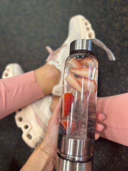 IMO, every glass water bottle should have a clear quartz in the center. #energy #clarity #cleansing #positivity

#LTKGiftGuide #LTKfitness #LTKActive