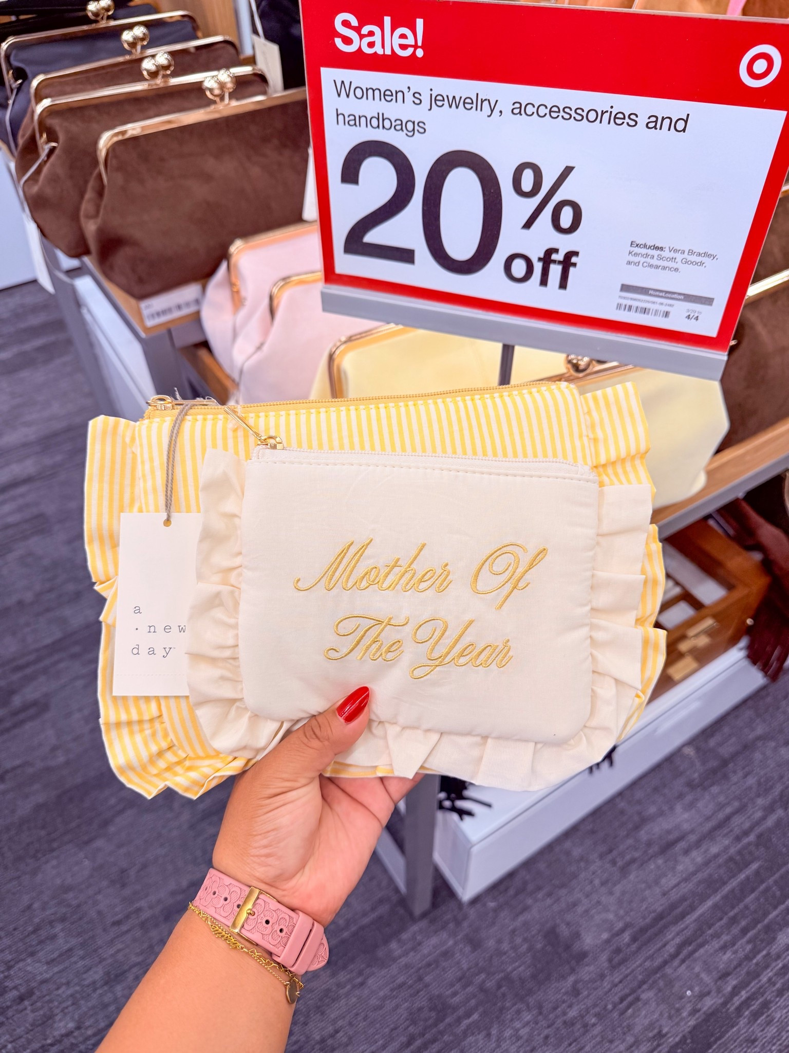 New for Mom 🦋 and 20% off accessories!! & 25% off dresses!!! 🌻

#LTKmomlife