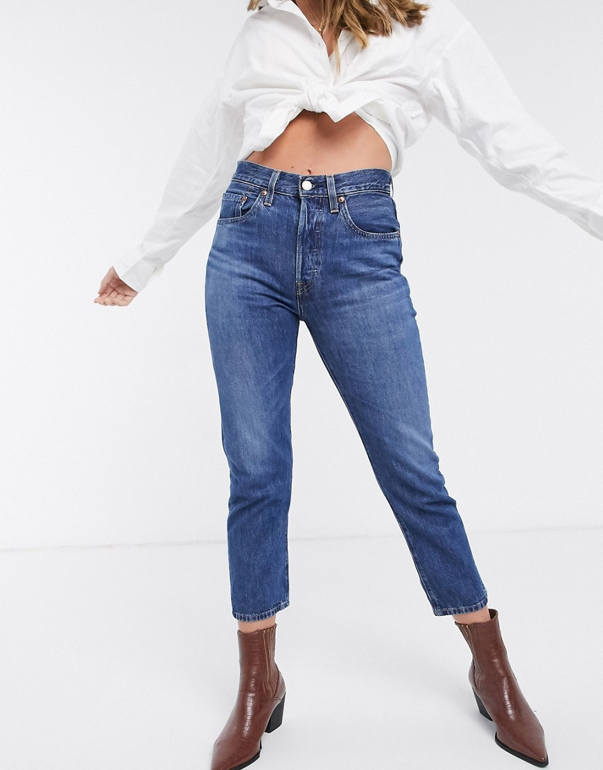 Levi's 501 relaxed crop jeans in mid wash blue | ASOS (Global)