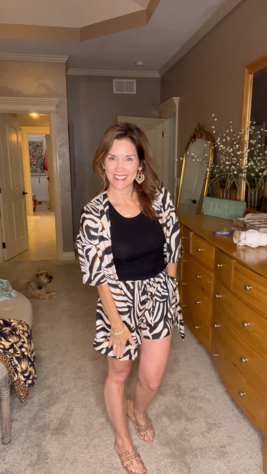 Affordable fashion finds 🤍 perfect to stay in budget and on trend for all Crazy Busy Mama 🩷 some come in plus size too! 

Sizes all small 

Looking for CBM exclusive jewelry? Use code:LORI10 and head over to https://www.crazybusymama.com/CBMearrings
Size reference- 5’1 
120 lbs 