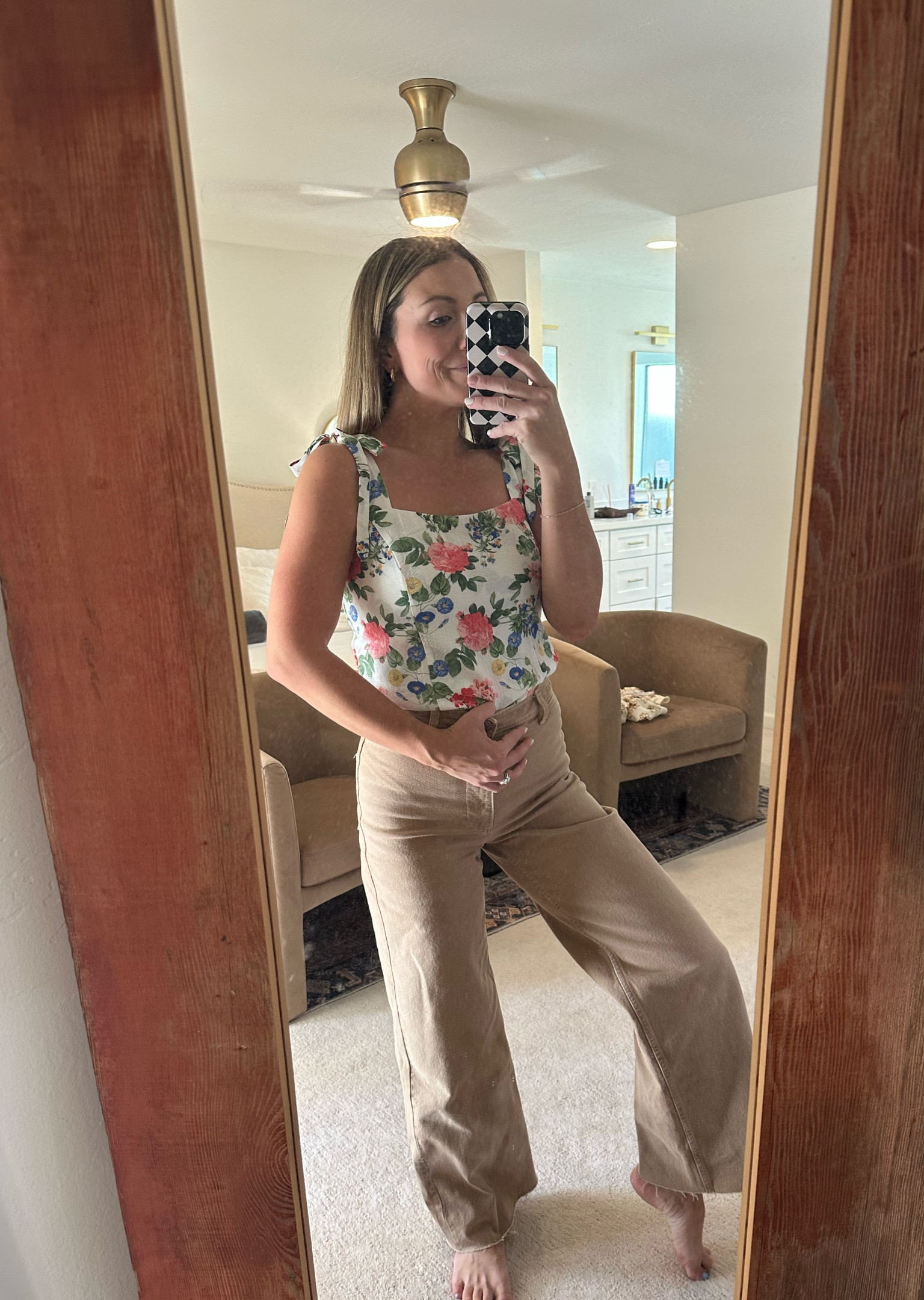 Beautiful day in Arizona and this pretty top is under $30! I’m wearing a medium  #spring #easter #springoutfit #springoutfit #momfashion #oldnavy #sale

#LTKsalealert #LTKunder50 #LTKSeasonal