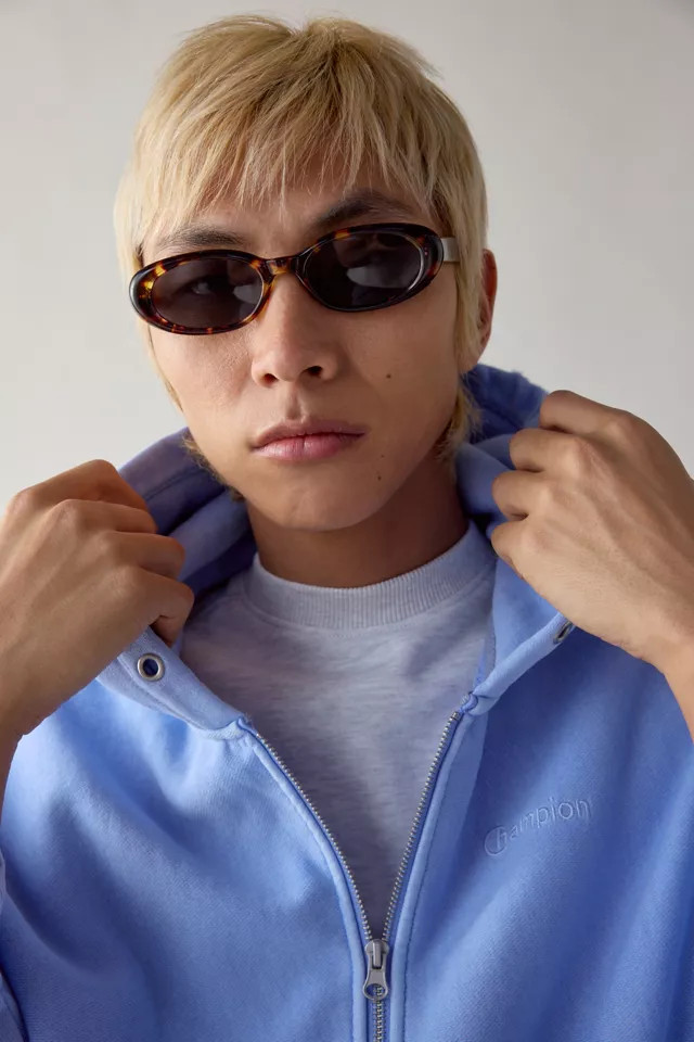 Urban Outfitters UO Essential Oval Sunglasses in Black, Women's at Urban Outfitters | Urban Outfitters (US and RoW)