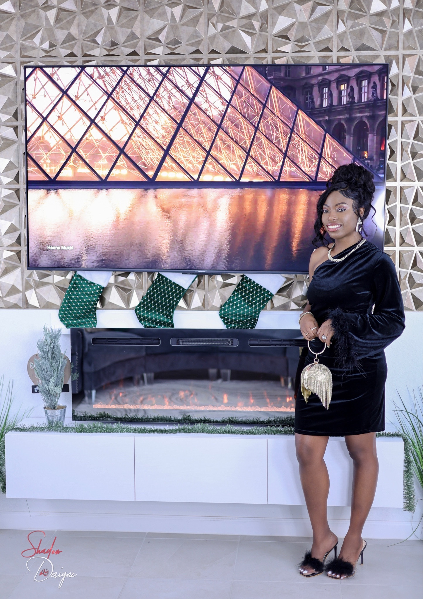 I hope you all had an amazing day yesterday. Now let’s get into the look. My #ChristmasStyleInspo is also a great #NYEStyleInspo. I went for a sophisticated hair and makeup. You can’t to wrong with black for any occasion. So this is your sign to take out that little black dress and style it for that #NYE celebration.  

#LTKHoliday #LTKSeasonal #LTKstyletip