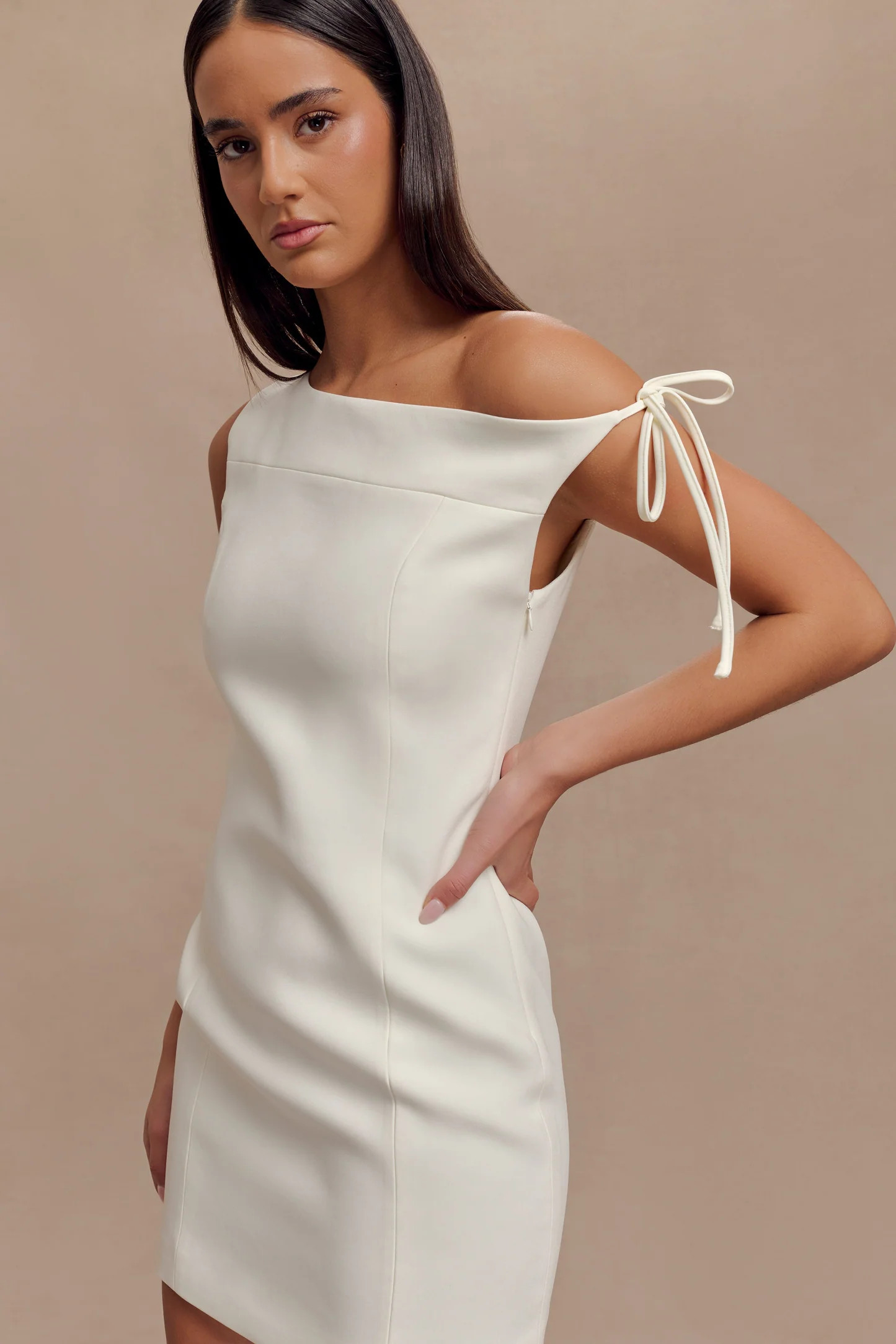 Baker Suiting Off Shoulder Dress - Ivory | MESHKI US