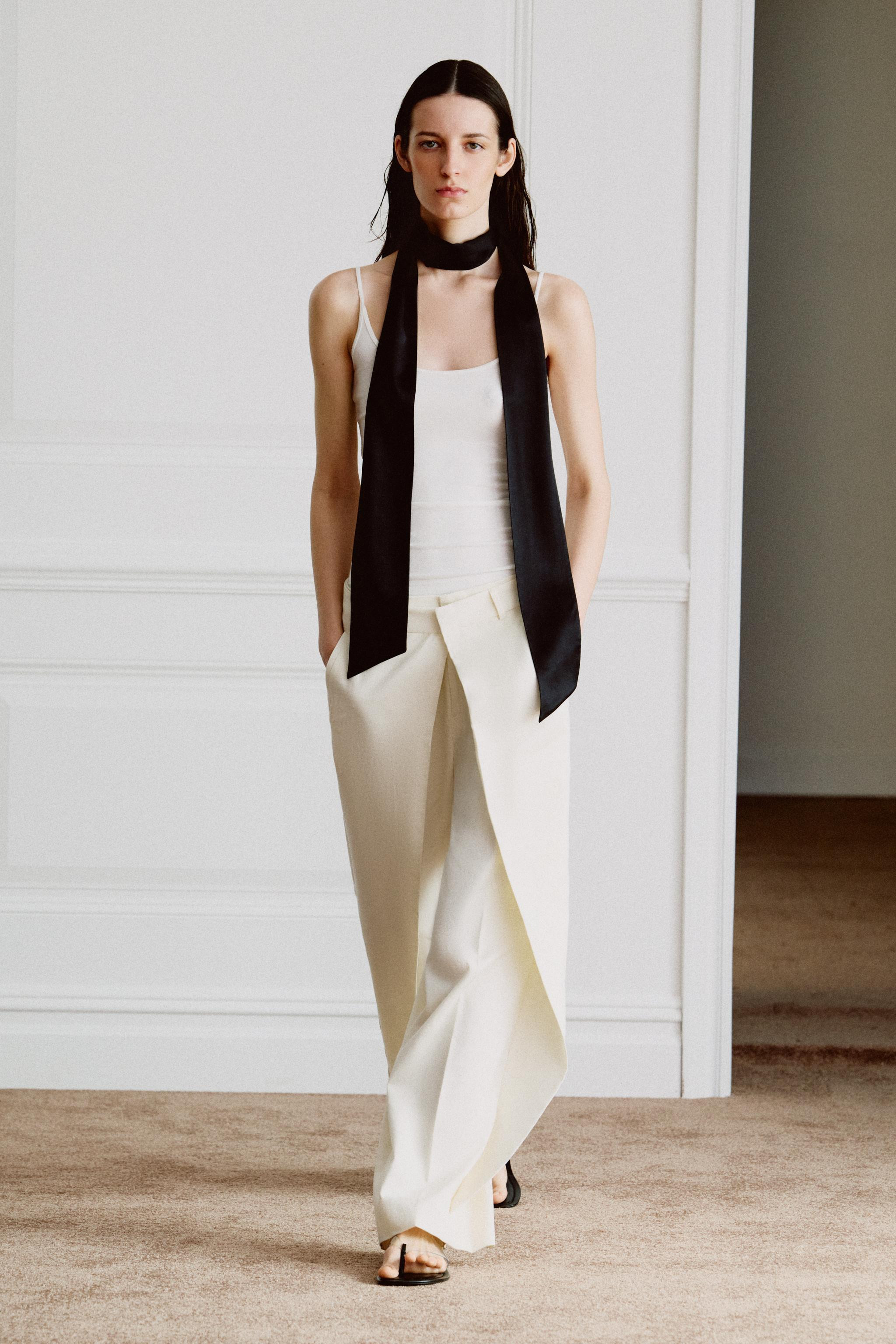 ZW COLLECTION FRONT PLEATED PANTS | Zara US