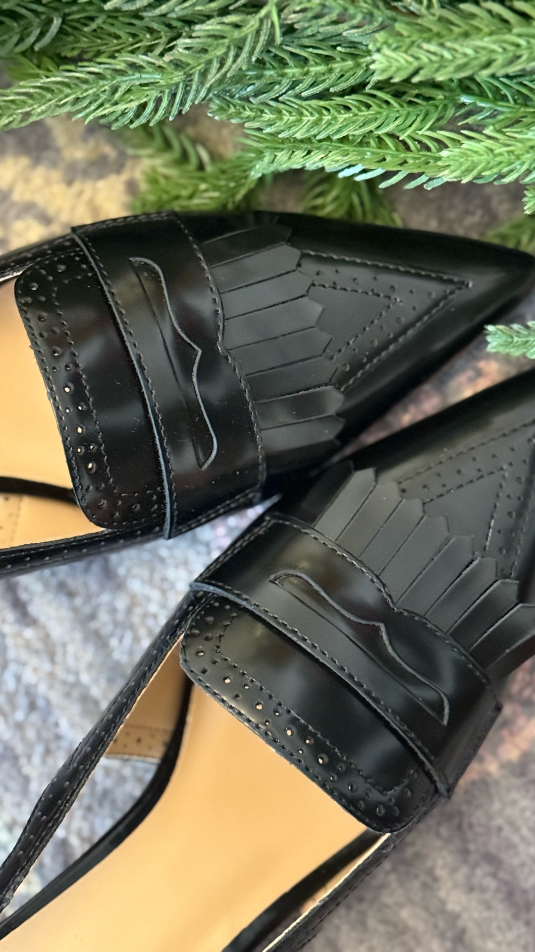 Kitten heels for the holidays

#LTKSaleAlert #LTKHoliday #LTKShoeCrush