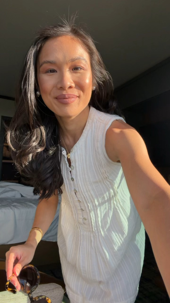 Love this look for less linen dress that has pockets and comes in many different colorways! So flattering on and perfect for dinners, as a coverup, and more

#LTKootd #LTKSeasonal