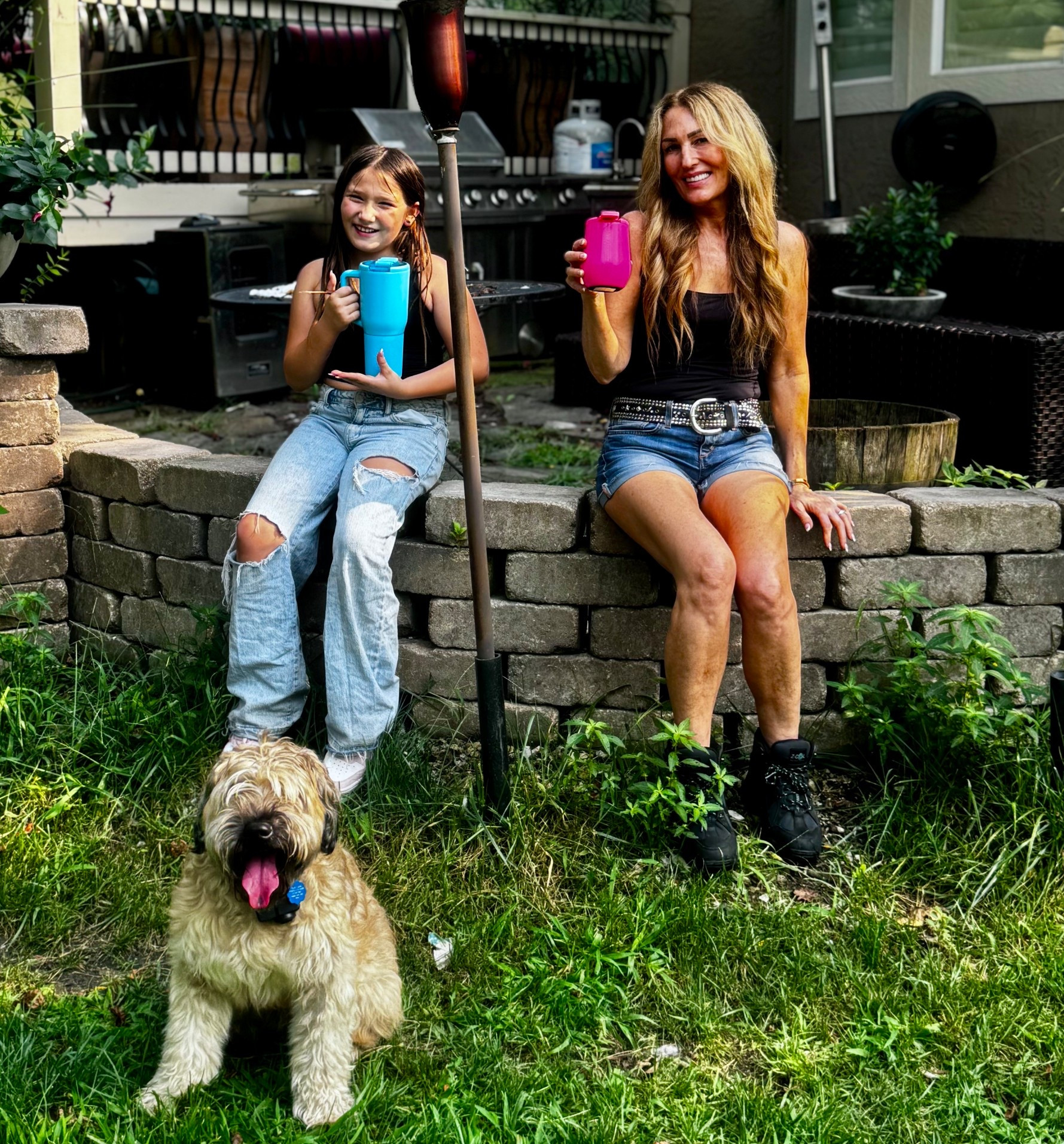 My favorite new limited edition wine glass that keeps your super wine cool!   The newest limited edition turquoise blue coffee/water mug.  
@brumate & #brumatepartner


#LTKActive #LTKTravel #LTKHome