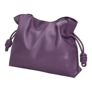 🆕 👜 Loewe Flamenco clutch in nappa calfskin Color: Deep Aubergine Size: Medium | Poshmark