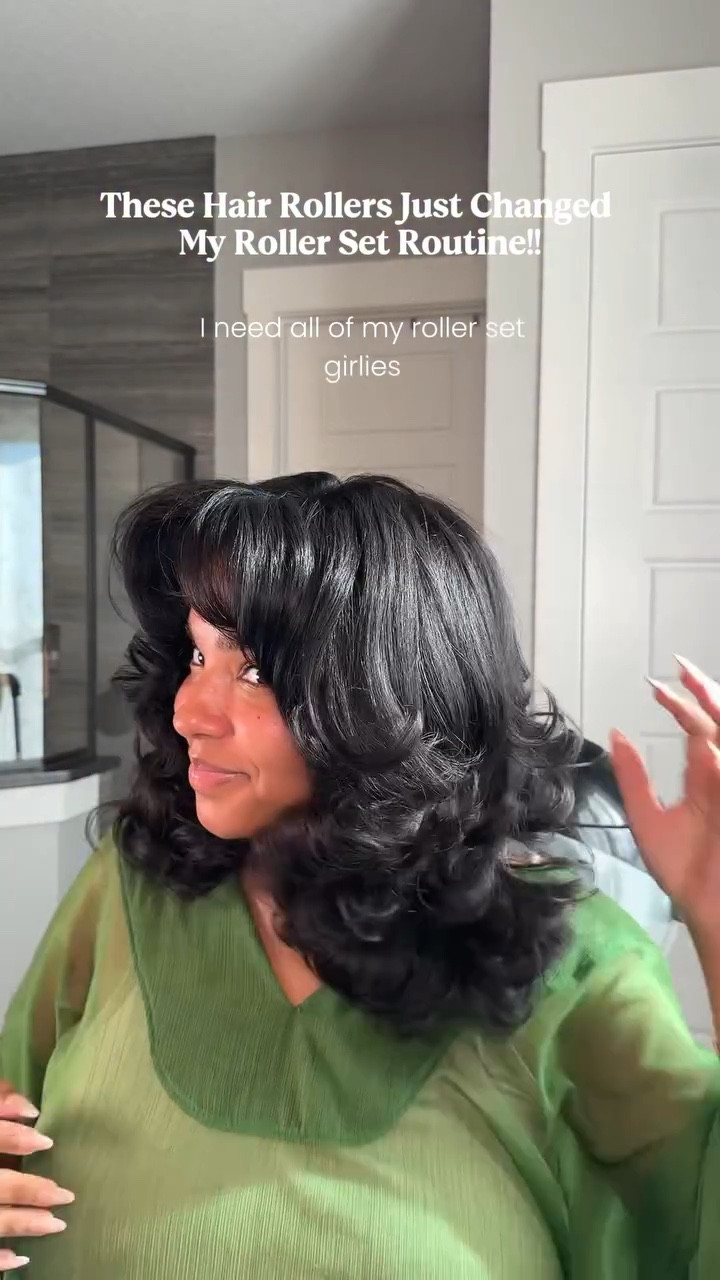 These @frenchbarrelettes are DIFFERENT SIS! 

Yes, they’re a luxury item for sure - we couldn’t expect anything less from @lisagrain! 

While I was a skeptic at first - my mind was blown when I saw the results! I thought - “let me just SEE how my hair feels after 45 minutes” and yall my hair was DRY! 🤯I said “wait, what?!” lol 

The hair roller industry needed some UPDATING and @frenchbarrelettes is making a statement! THE WET SET IS BACK BABY!
