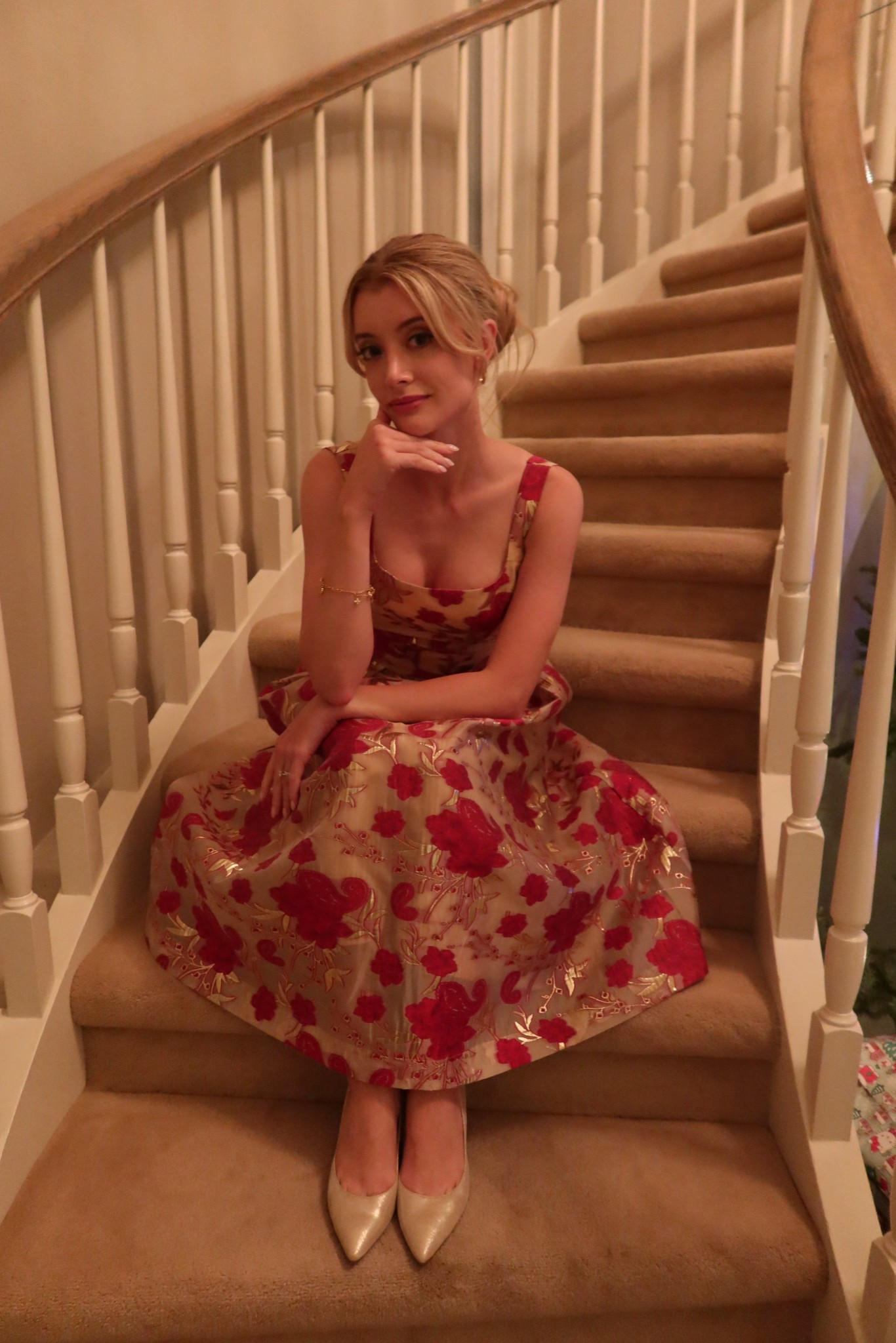 holiday dress
holiday party dress
Christmas dress 
Red and gold dress

#LTKgrwm #LTKSeasonal #LTKHoliday