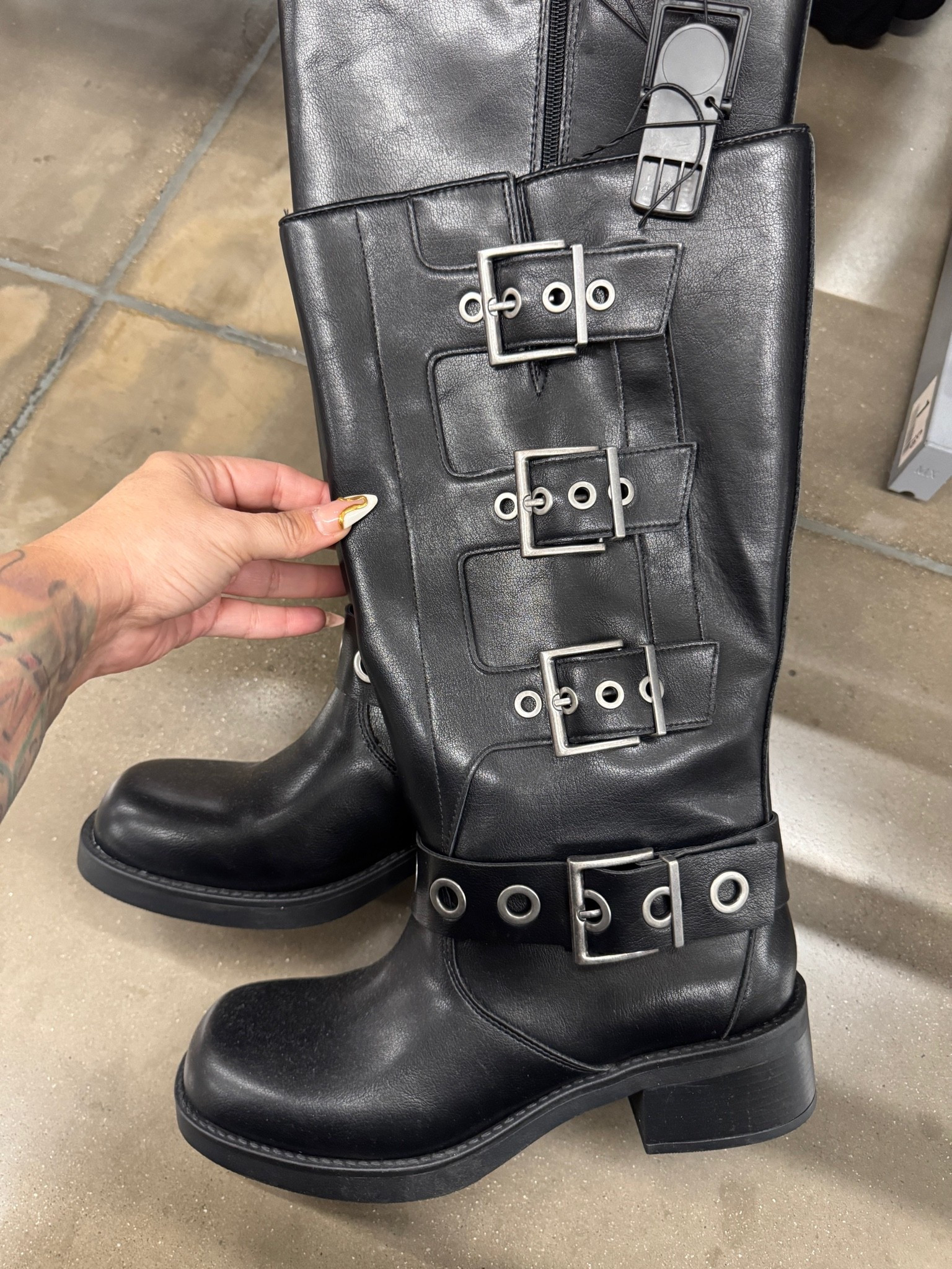 Okkkk Walmart 😍😍😍 these are so cute and run tts