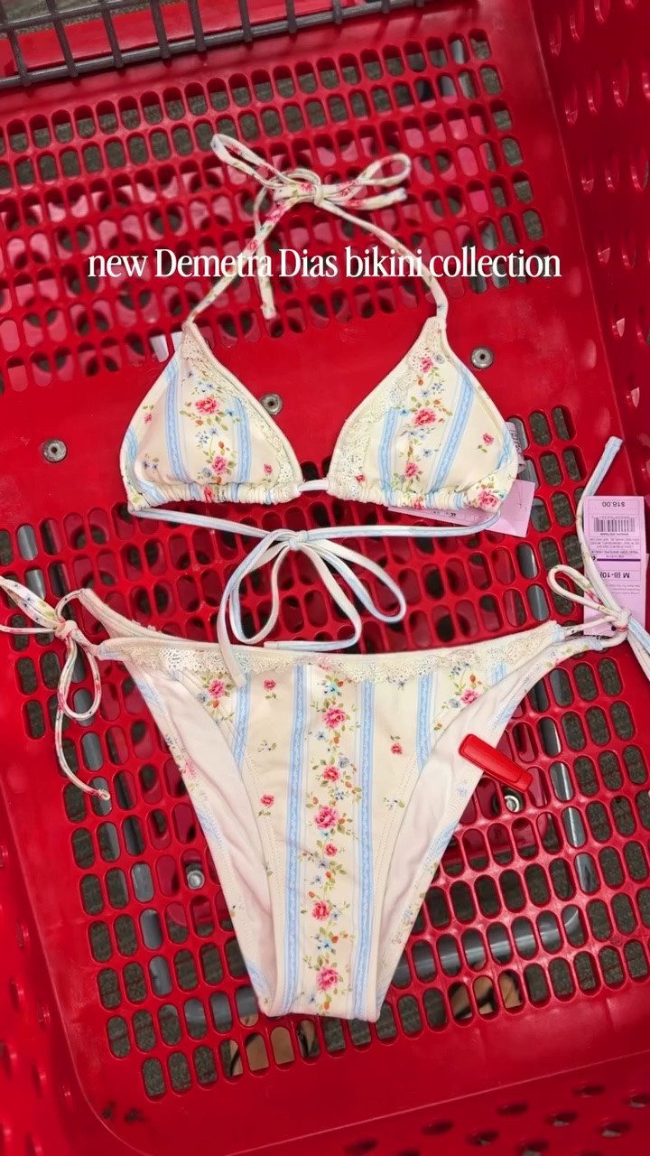 New bikini collection by @demetra.dias just dropped this past weekend and the pieces are too cute😍
