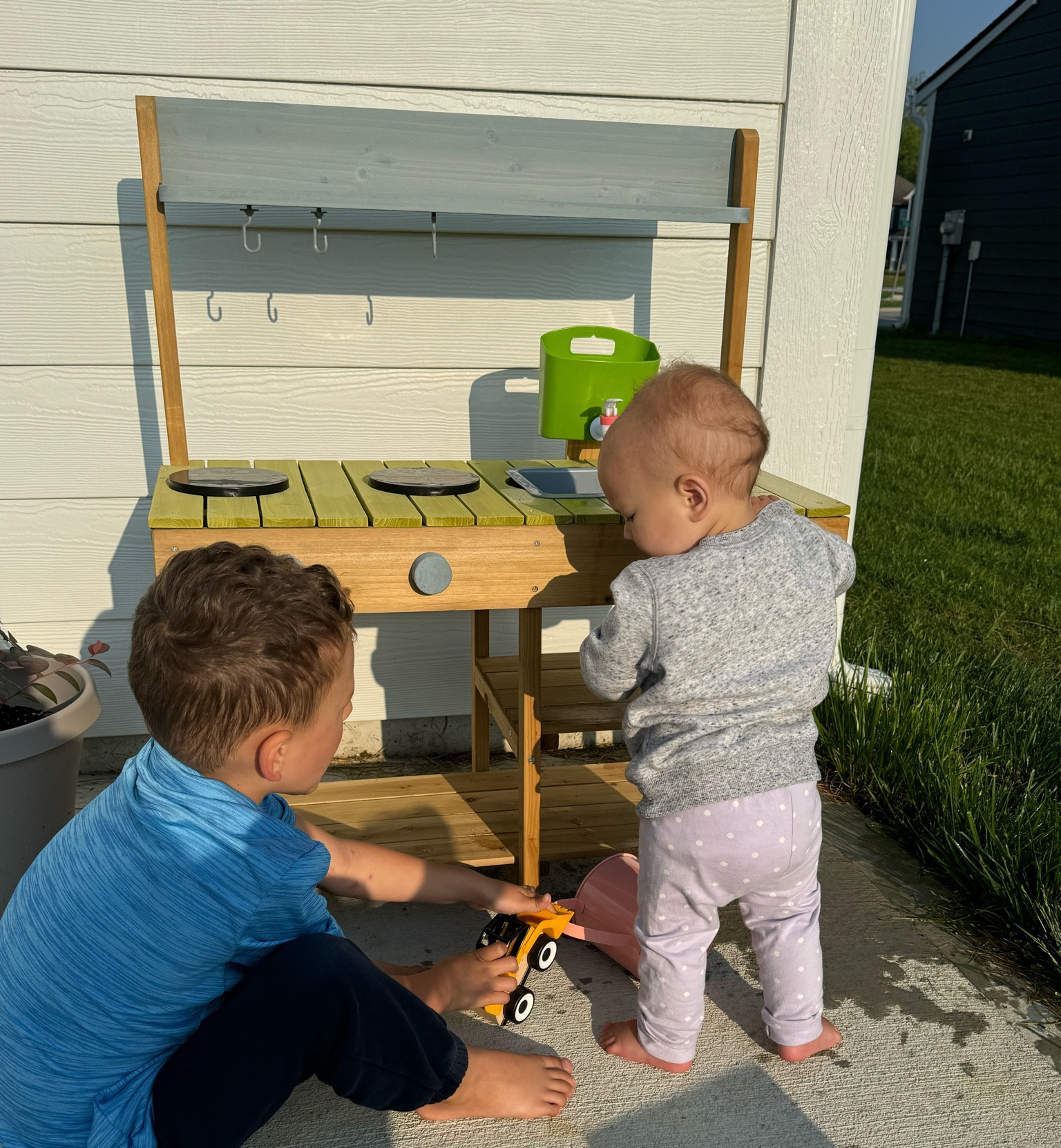 Kids outdoor play kitchen. Perfect for getting in some outside play time and using their imagination. 

#LTKKids #LTKGiftGuide