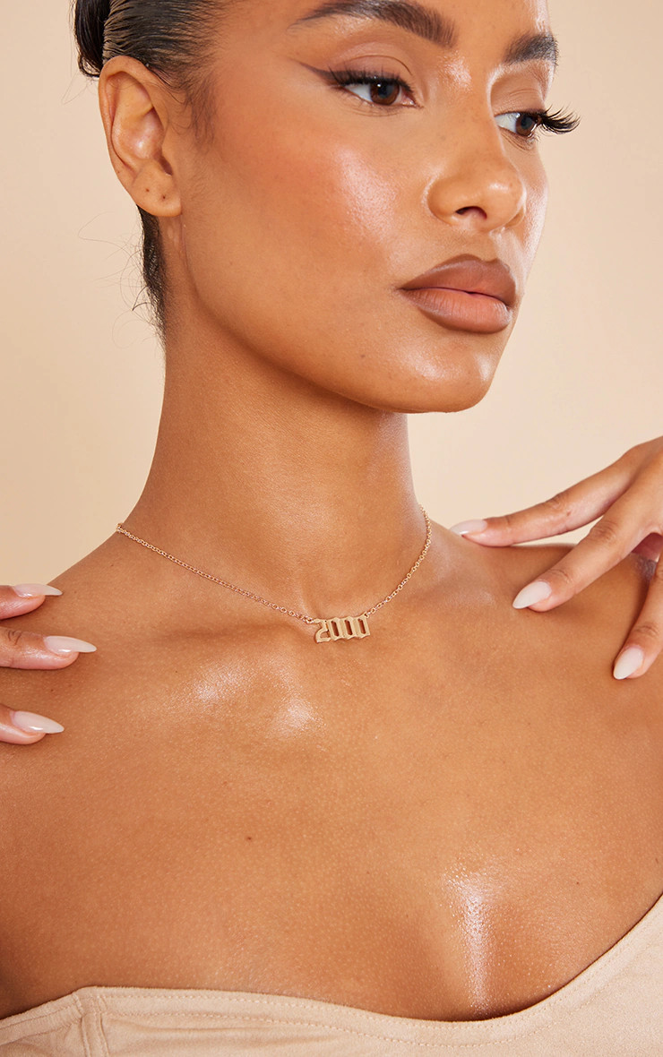 Gold 2000 Necklace | PrettyLittleThing UK