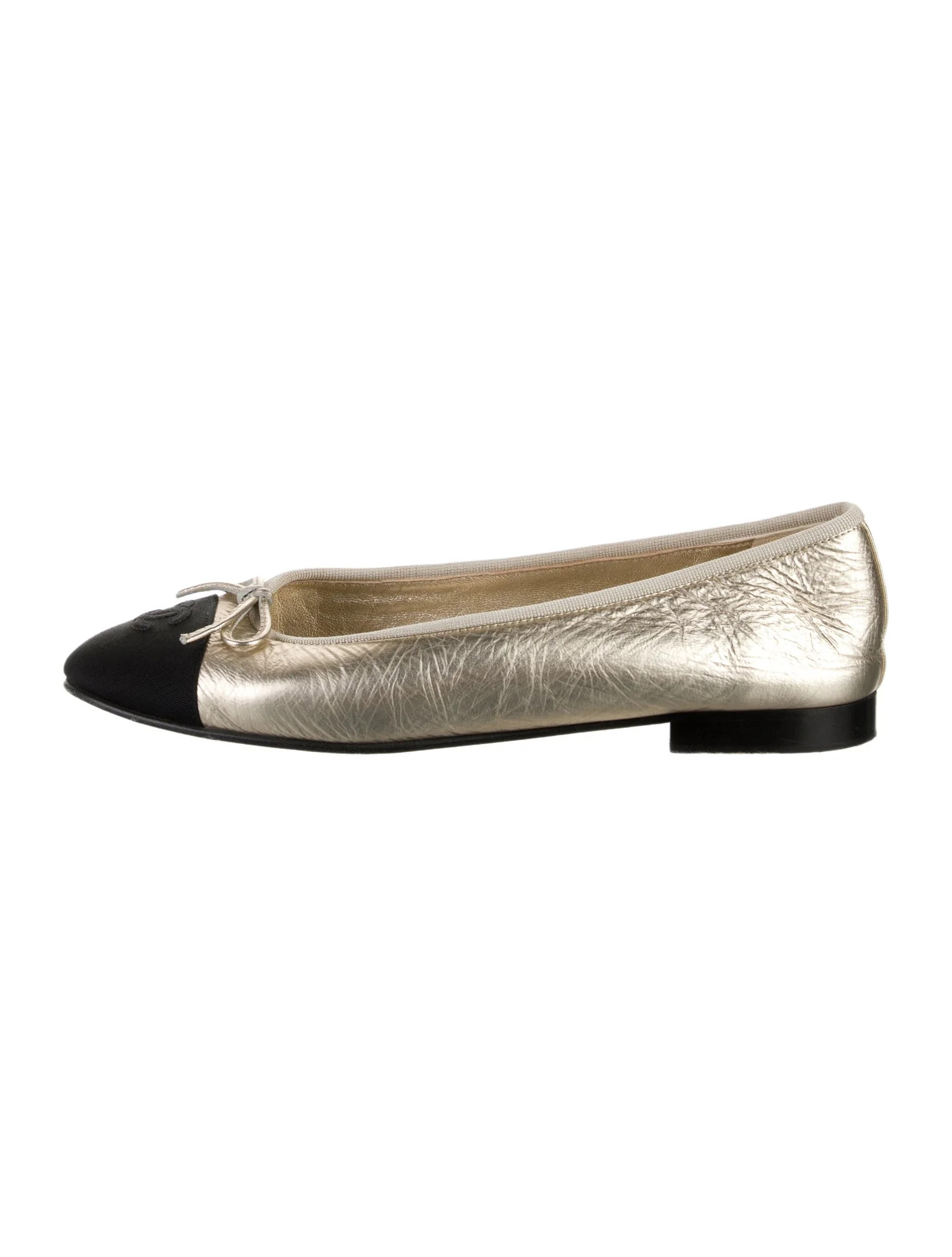 Interlocking CC Logo Leather Ballet Flats | The RealReal