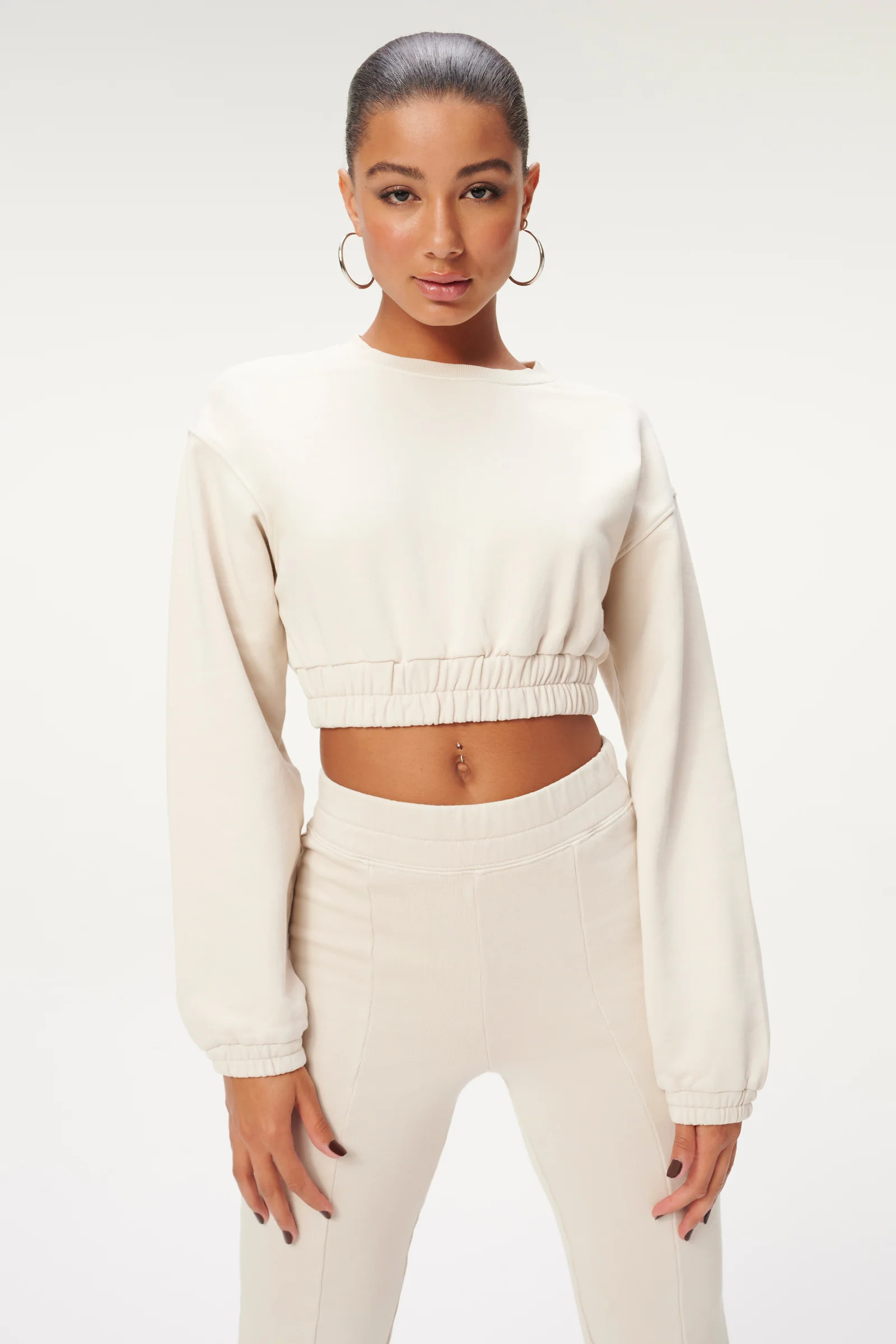 FLEECE CROP WAISTED SWEATSHIRT | BONE001 | Good American