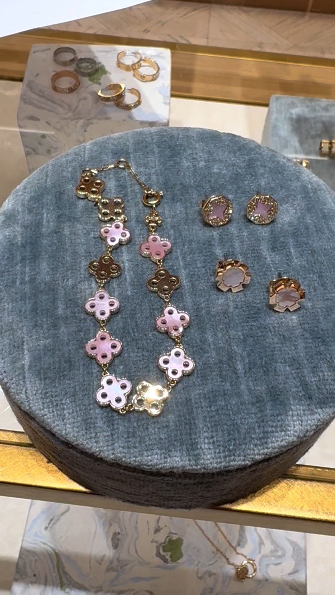 Beautiful jewelry pieces are on sale for under $100 got Black Friday 

#LTKFindsUnder100 #LTKCyberWeek #LTKGiftGuide