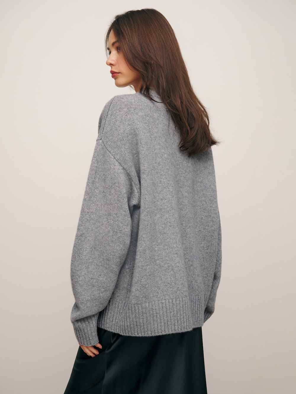 Jadey Cashmere Oversized V-neck Sweater | Reformation (Global)