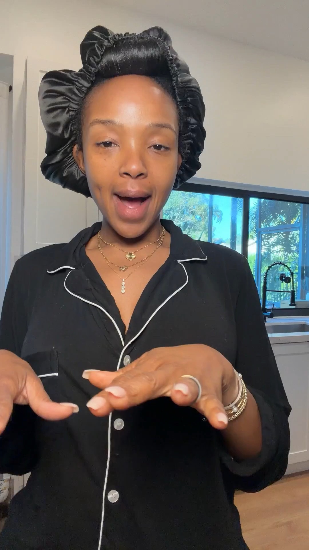 Morning wellness, but make it effortless 🤍

This ring has quietly become part of my daily routine — tracking sleep, recovery, stress, and overall wellness without feeling bulky or distracting. I love that it gives real insight into how my body is doing, especially on busy days when I’m juggling everything.

If you’re focused on better sleep, balanced energy, and understanding your body a little more, this is one of those tools that works behind the scenes but makes a real difference.

Tap to get details and see exactly how I use it daily.

Follow me on Instagram and YouTube @kirasfashionfinds

