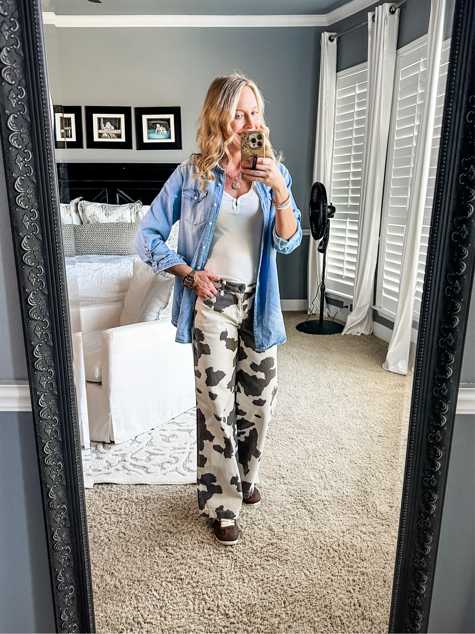 These cow pants are so cute! Styled them a few different ways. I’m wearing a size small. 

Cow print | denim | jeans | fall outfit | fall outfits | casual | casual outfits| date night | Target | sweatshirt | comfy outfit | cozy | pullover  | sneakers | tennis shoes | date night 



#LTKSaleAlert #LTKFindsUnder50 #LTKStyleTip