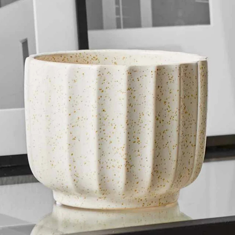 Better Homes & Gardens 4.5" Speckled Ribbed Ceramic Vase, Cream White, 1 - Piece | Walmart (US)