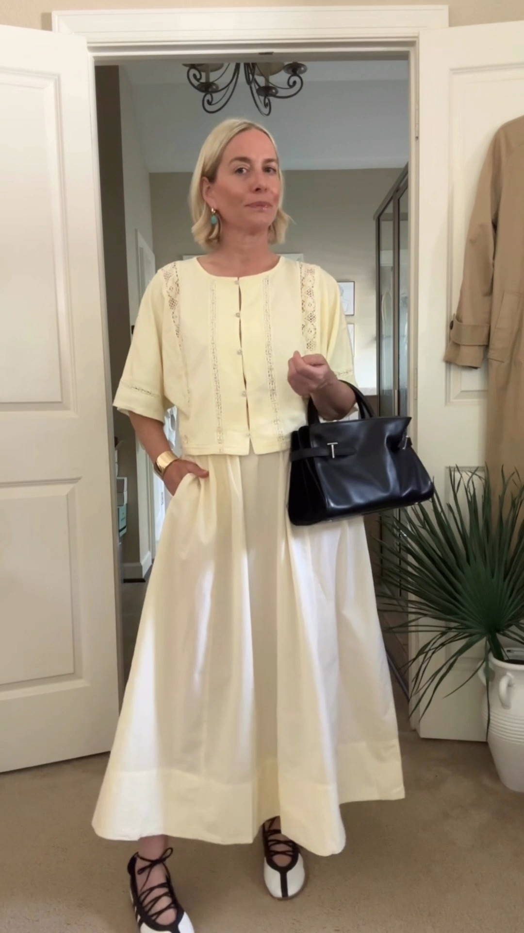 ☀️☀️☀️ Summer Uniform

Top & Skirt - Size Small (Top is 30% off)
Earrings - 20% off

#LTKSeasonal #LTKStyleTip #LTKSaleAlert