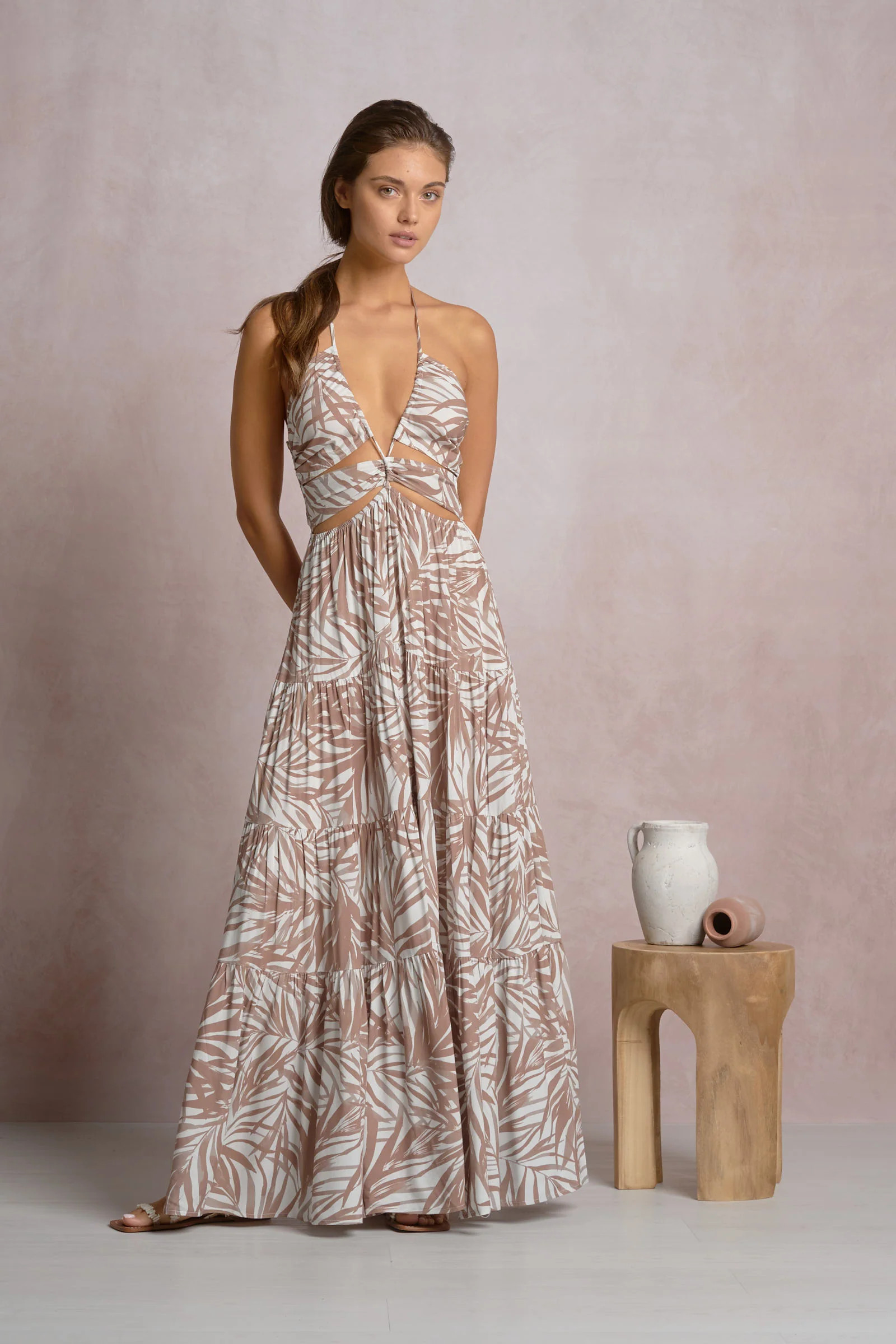 CUT OUT MAXI DRESS | M.Fredric