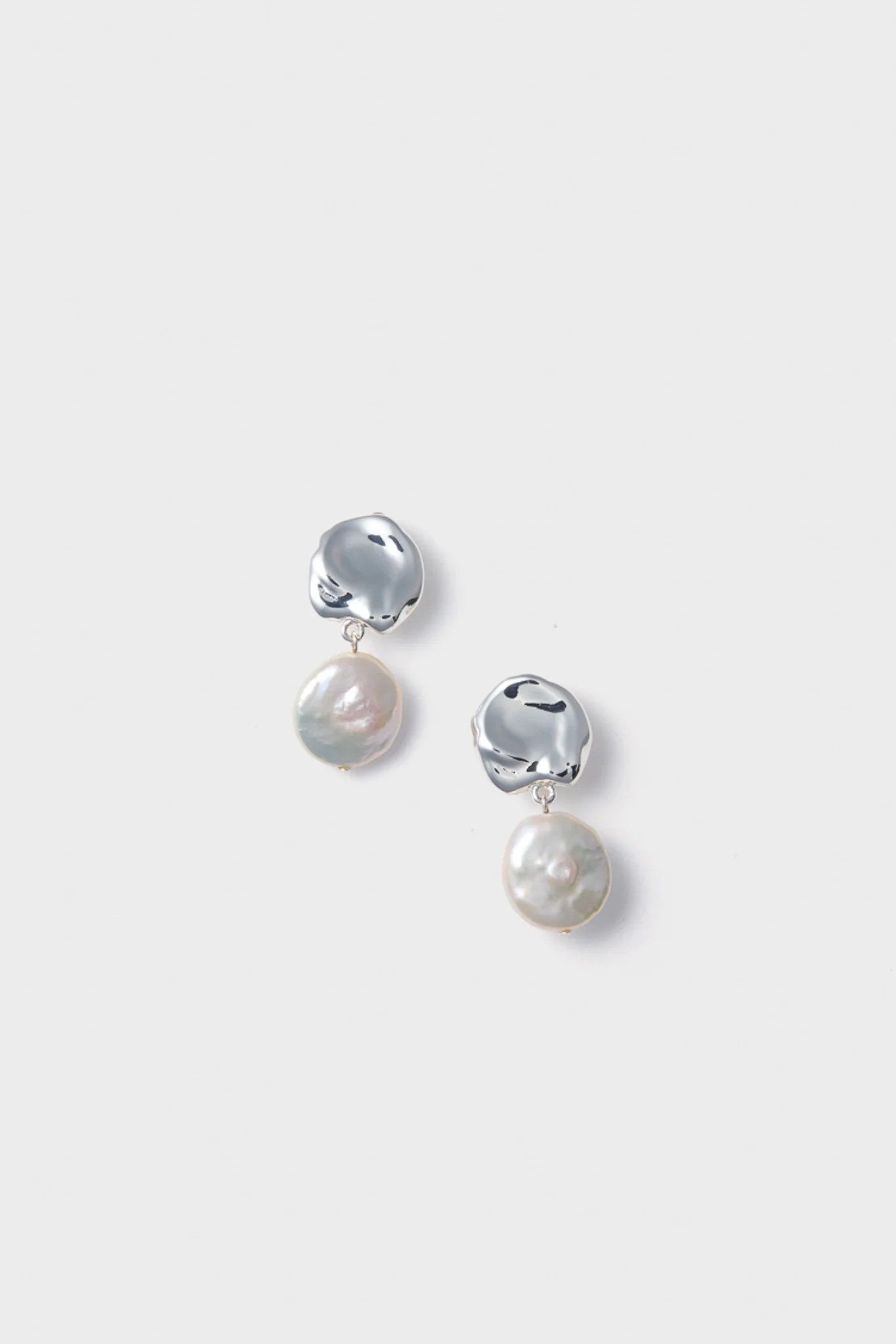 Silver Coin Reflection Earrings | Tuckernuck (US)