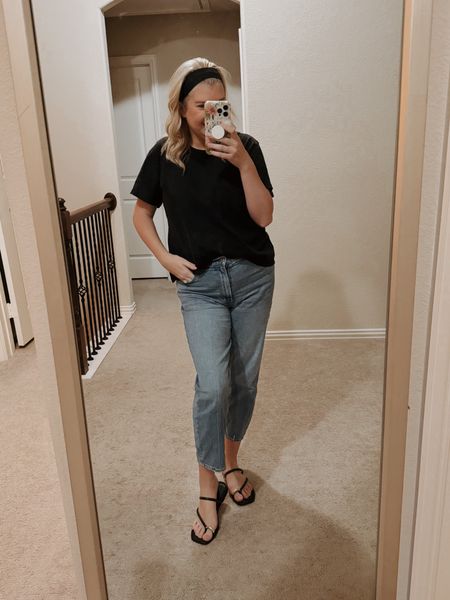 This has been my go-to outfit lately! 
Sizing:
Medium Tshirt
29 Jeans
8.5 Sandals


casual workwear. casual office. jeans to work. spring workwear. Nuuds. tshirt. Abercrombie. jeans. mom jeans. mom outfit. casual outfit  

#LTKfindsunder100 #LTKworkwear #LTKSeasonal