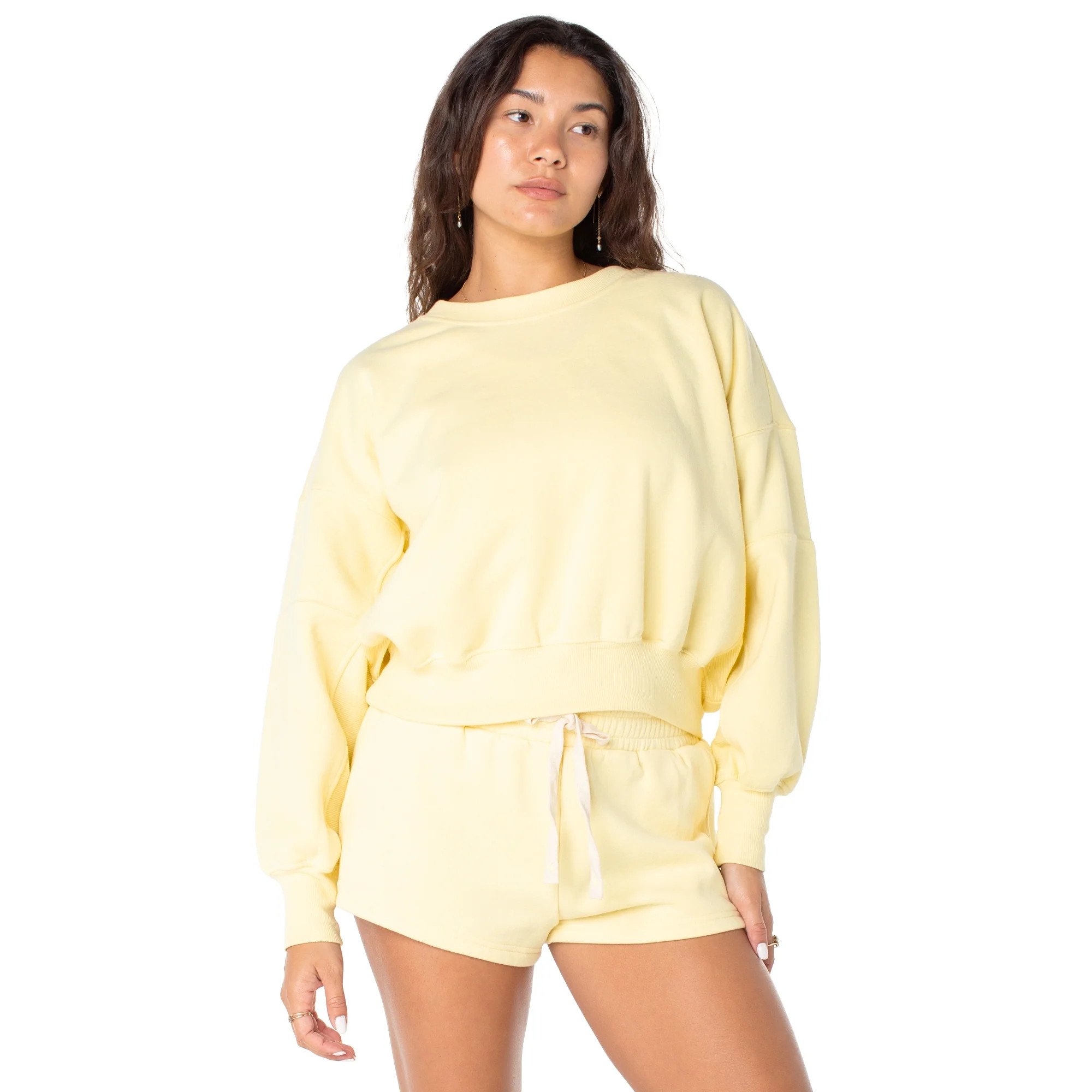 Celebrity Pink Women's and Women's Plus Oversized Boyfriend Sweatshirt, Sizes XS-4X | Walmart (US)