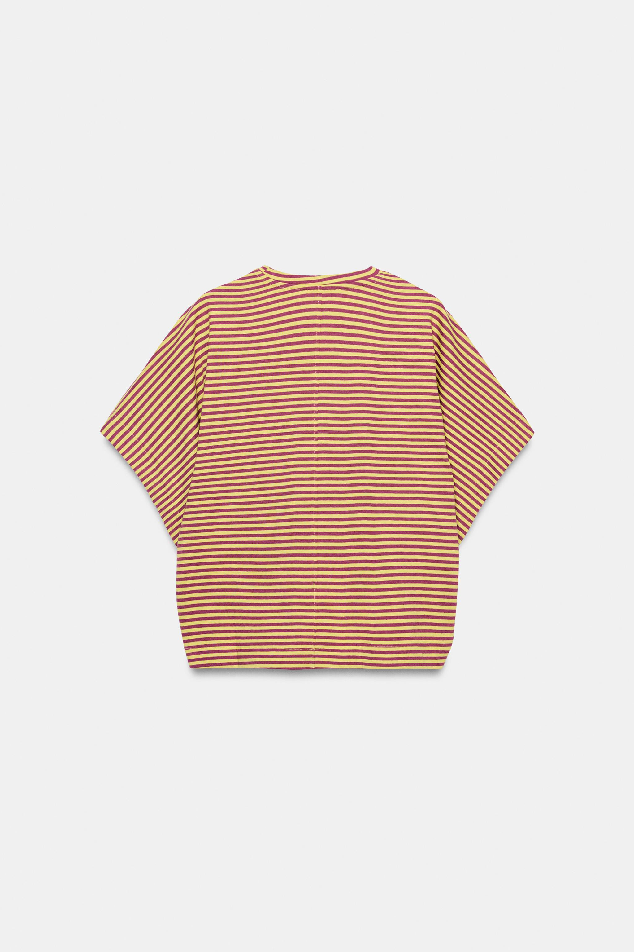 Model height: 178 cmOVERSIZE FIT - ROUND NECK - REGULAR LENGTH - SHORT SLEEVET-shirt made from a ... | Zara UK