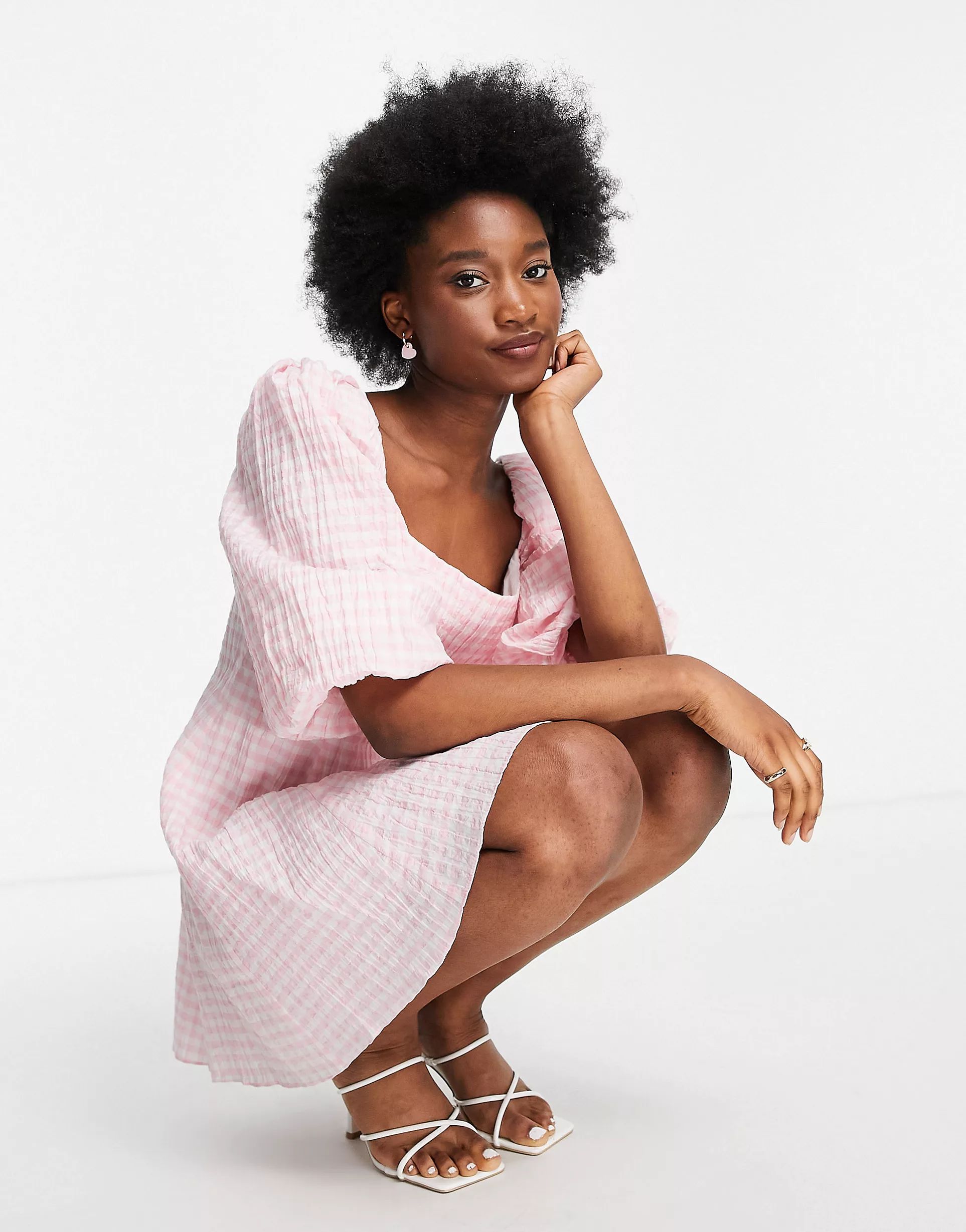 Ever New oversized sleeve ruched smock mini dress in baby pink gingham | ASOS | ASOS (Global)