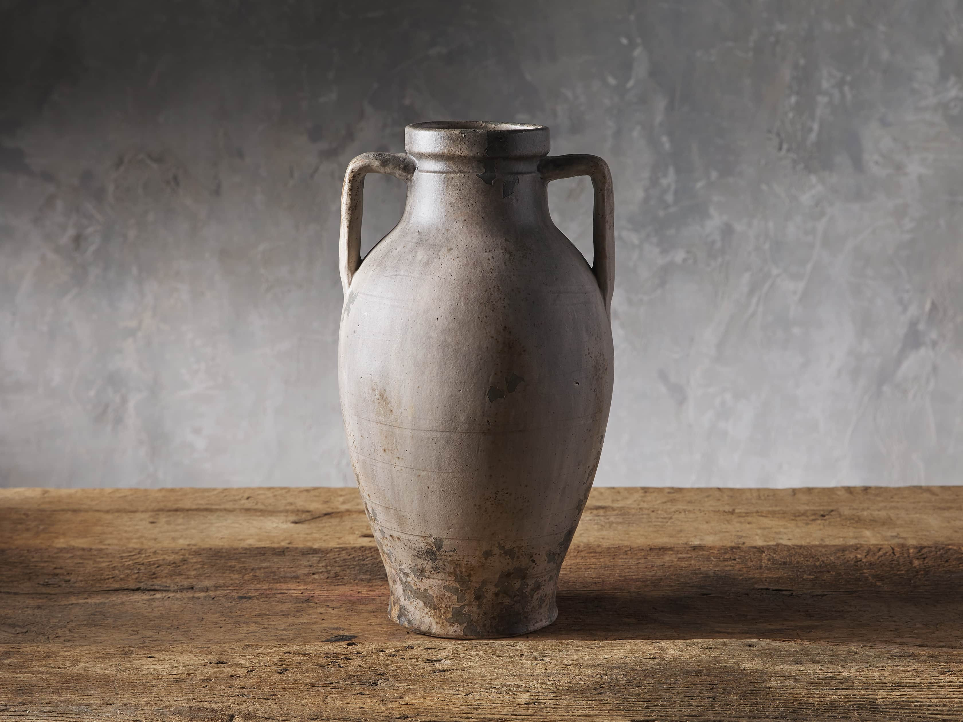 Umbria Urn | Arhaus