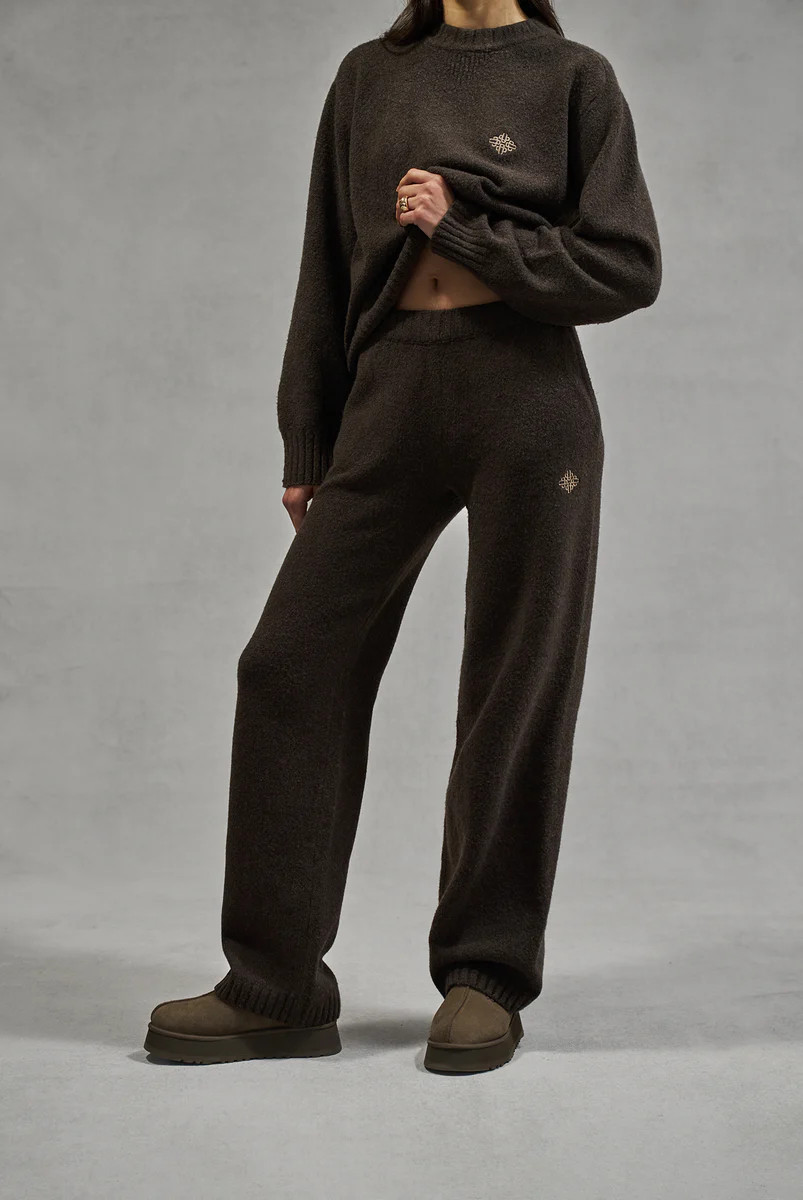 FLUFFY KNIT EMBLEM EMBROIDERED JOGGER - BROWN | The Couture Club