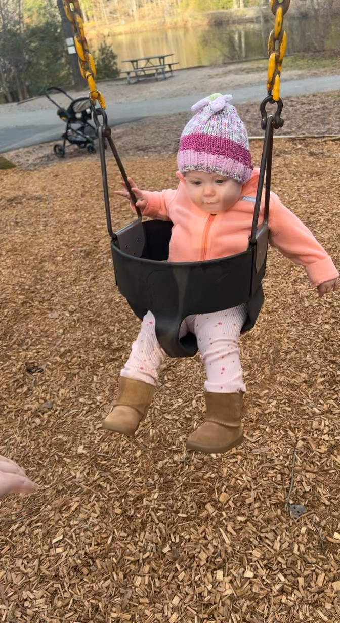 I love taking this little babe to the park & she’s all warm and cozy!!❤️

Jacket: Columbia solid color peach fleece
Pants: Cat & Jack stars outfit
Shoes: Uggs (brown)
Hat: from a local market ❤️



#LTKSeasonal #LTKfindsunder50 #LTKkids