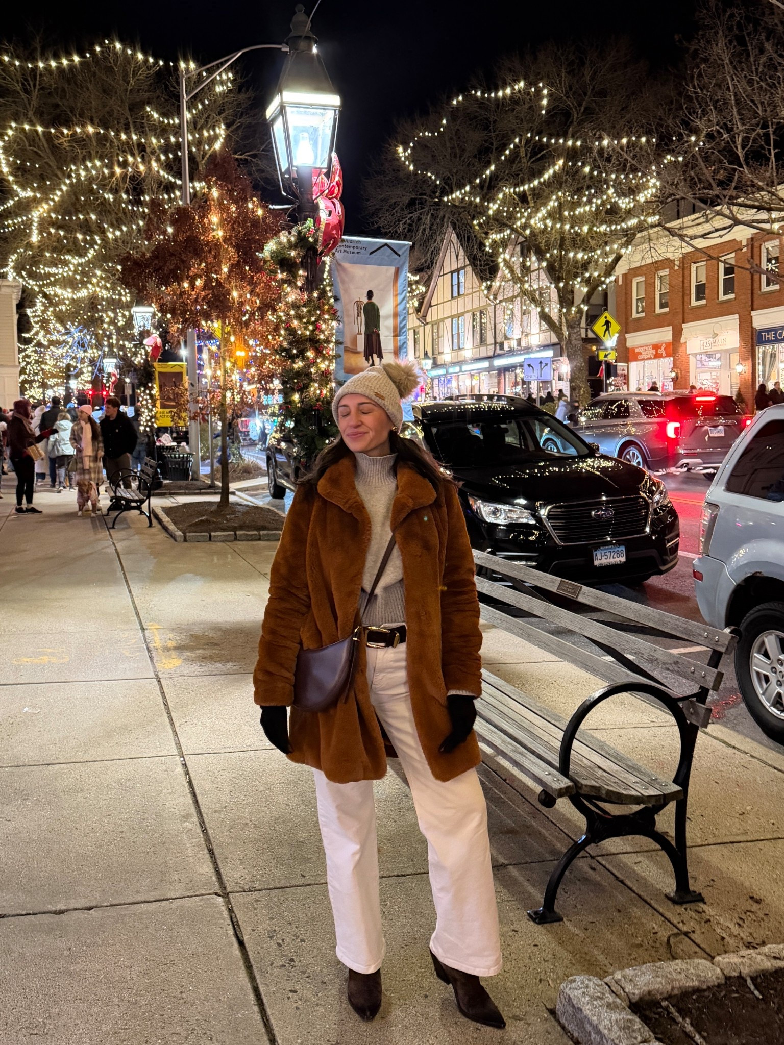 Holiday stroll outfit 
Winter outfit inspo
Neutral outfit look 
Faux fur coat 
Brown suede booties 


#LTKootd #LTKHoliday #LTKFindsUnder100