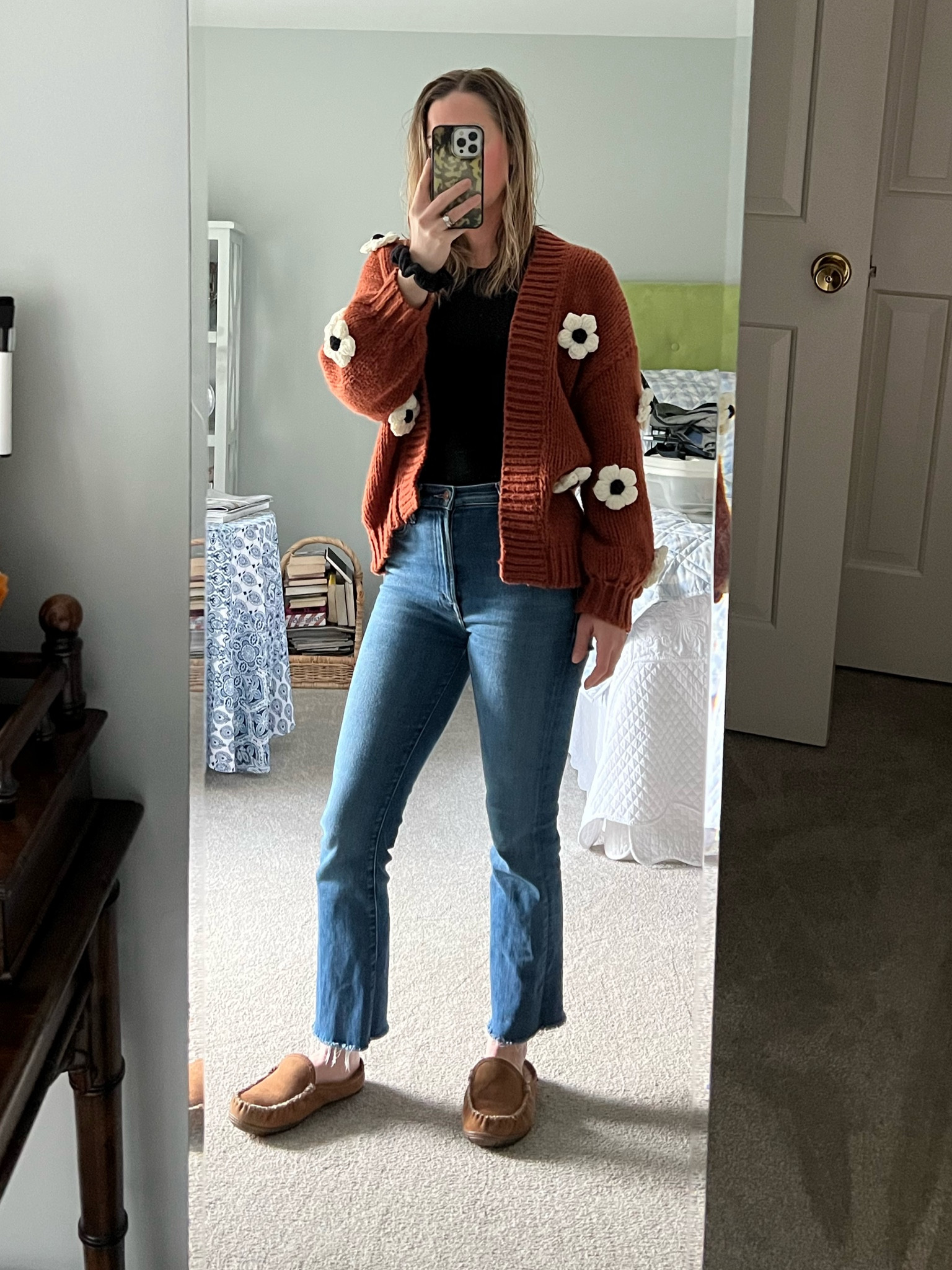 Anthropologie sweater cardigan // mother jeans - casual fall outfit 

#LTKStyleTip #LTKWorkwear #LTKSeasonal