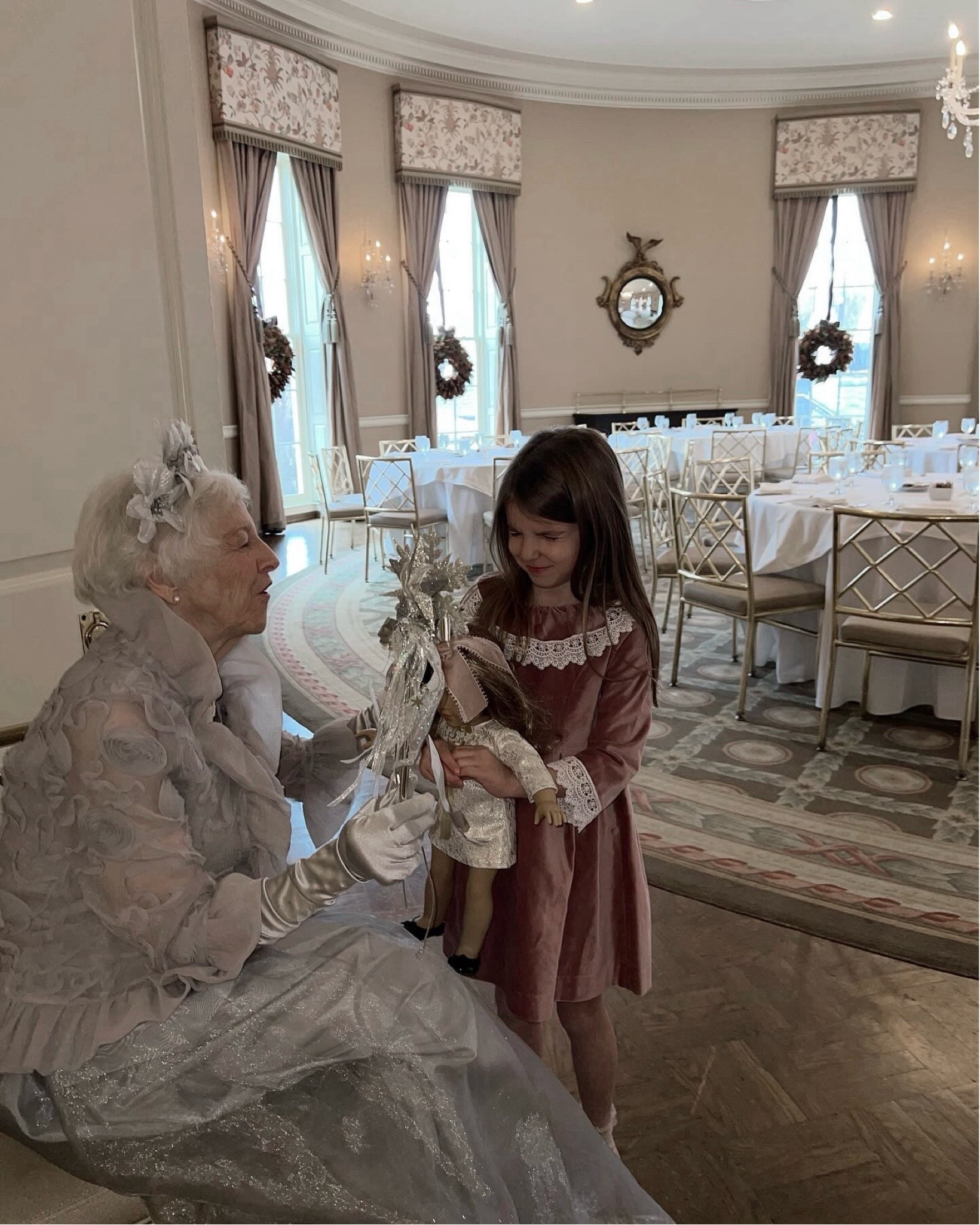 Elle’s holiday dress last year was so adorable. Linking similar ones 🤍