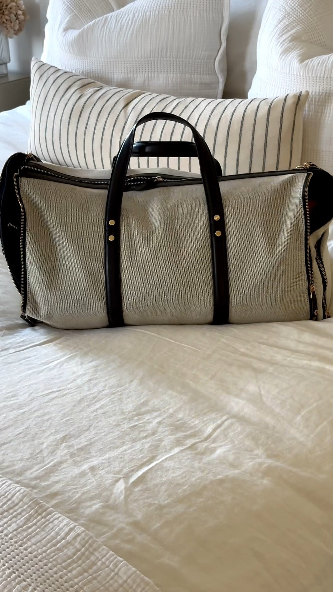 Scroll to shop!! Follow for more!!! Xo! 💫

#LTKTravel #LTKmomlife #LTKdayinmylife