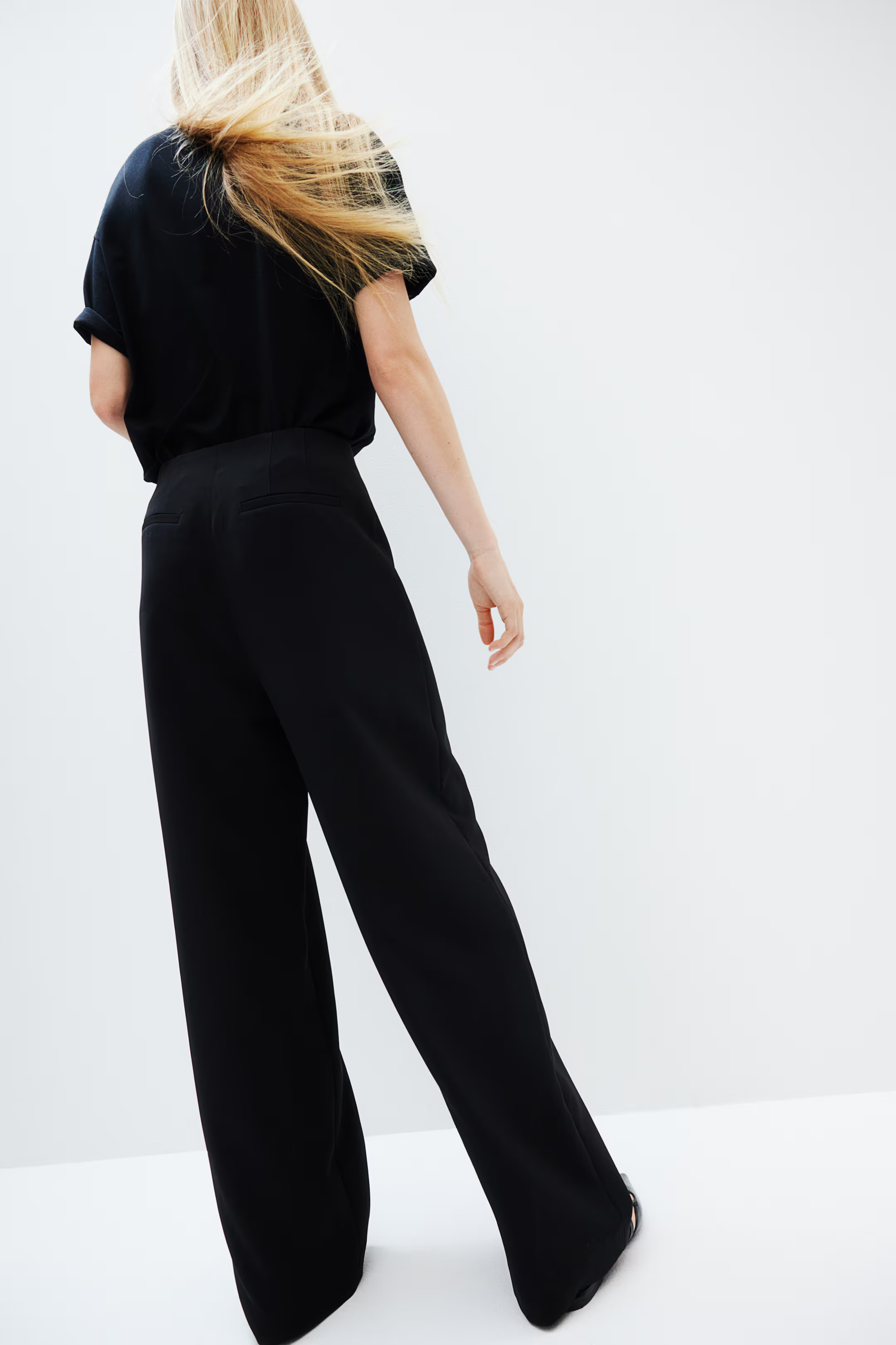 Button-front twill trousers | H&M (UK, MY, IN, SG, PH, TW, HK)